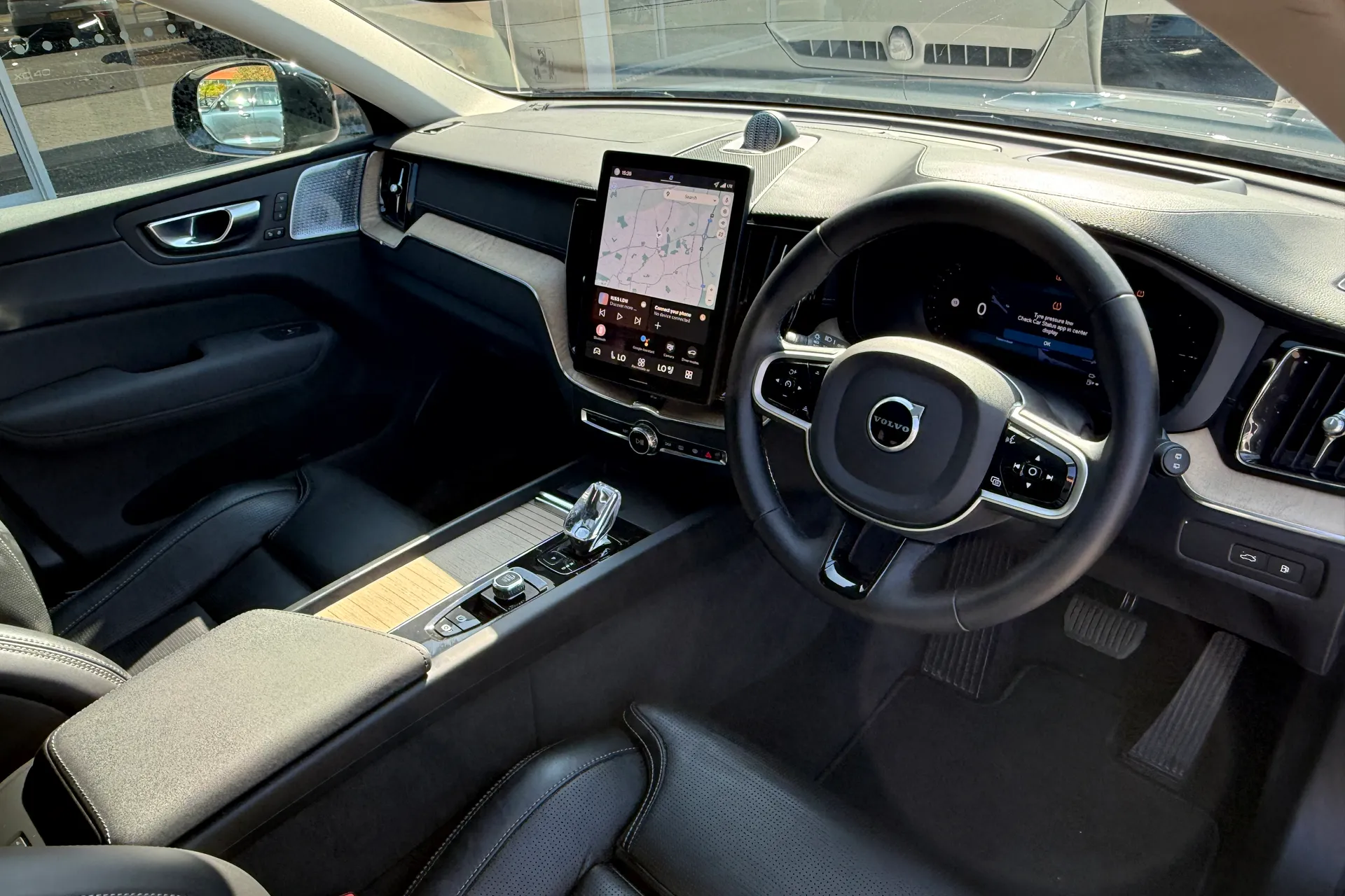 Volvo XC60 thumbnail image number 6
