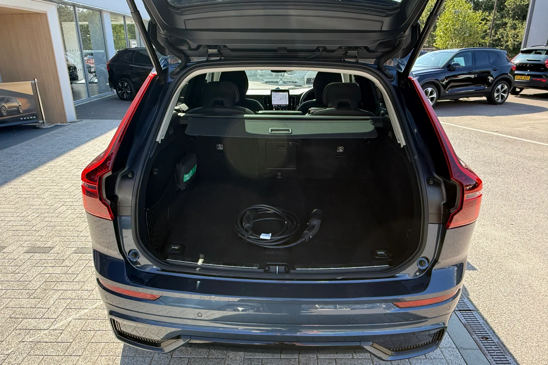 Volvo XC60 thumbnail image number 20