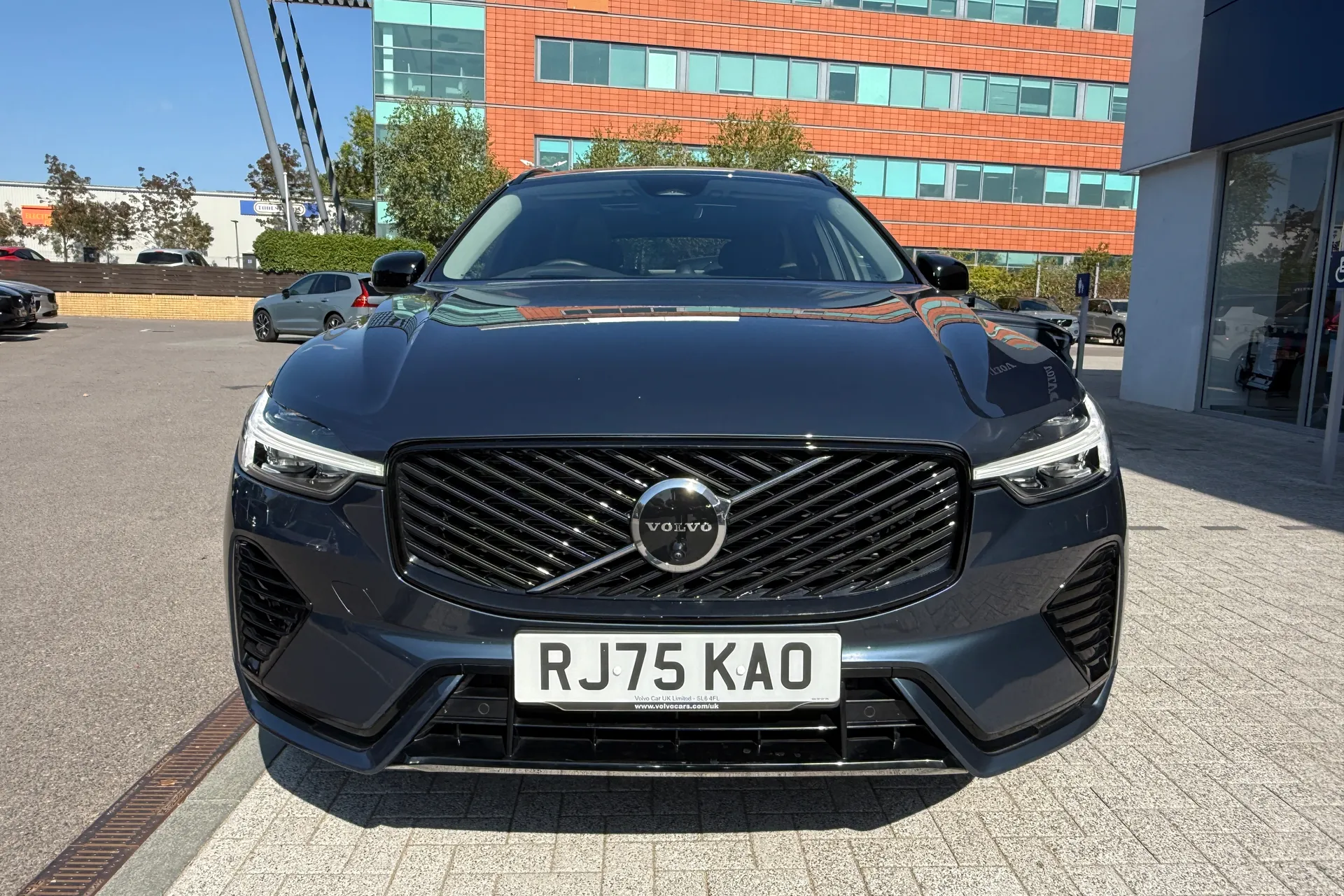Volvo XC60 thumbnail image number 13