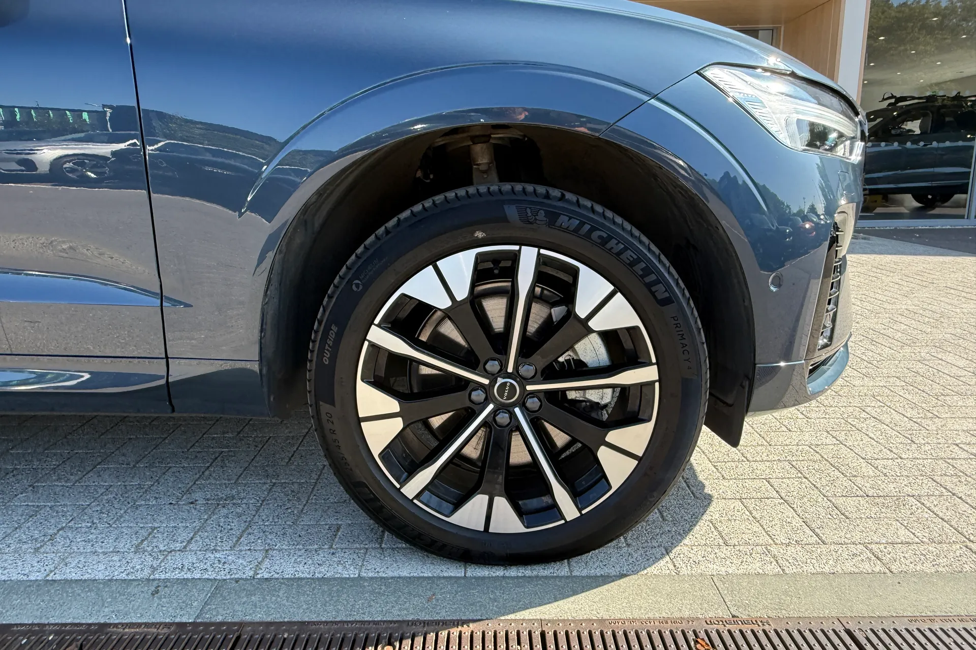 Volvo XC60 thumbnail image number 14