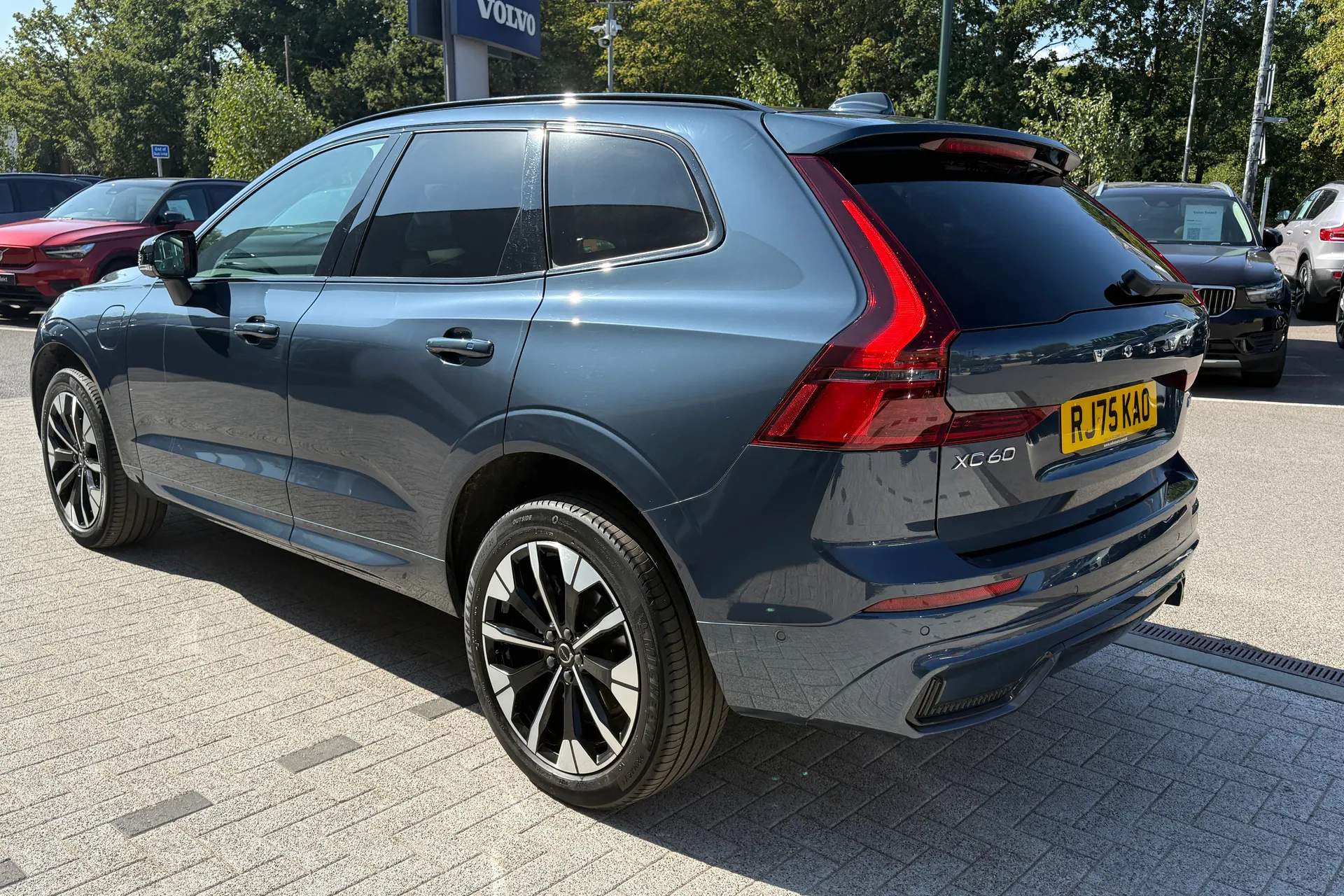 Volvo XC60 thumbnail image number 10