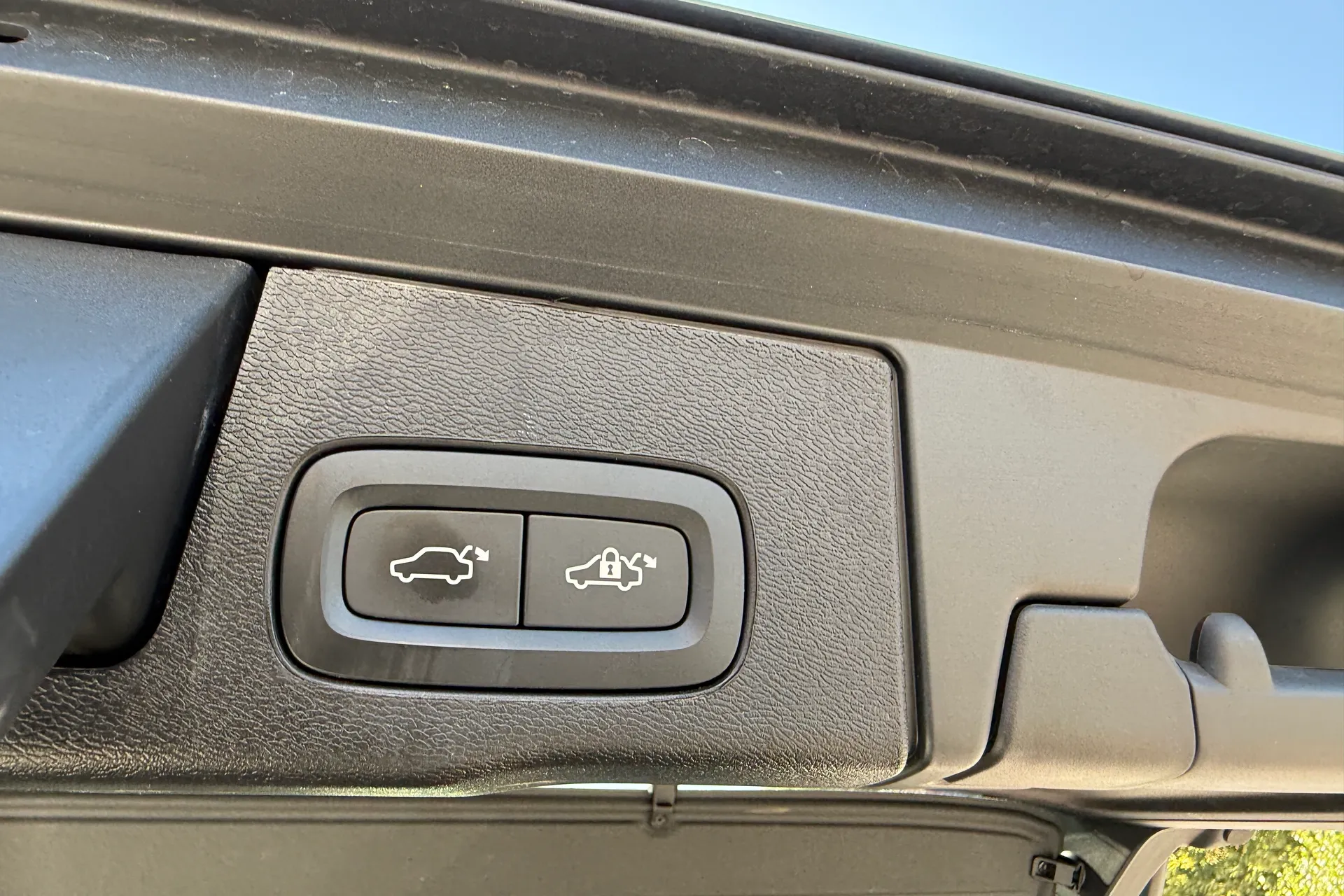 Volvo XC60 thumbnail image number 21