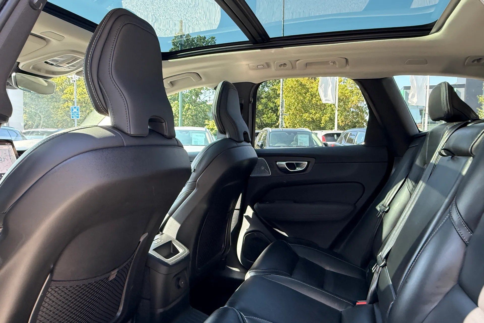 Volvo XC60 thumbnail image number 29