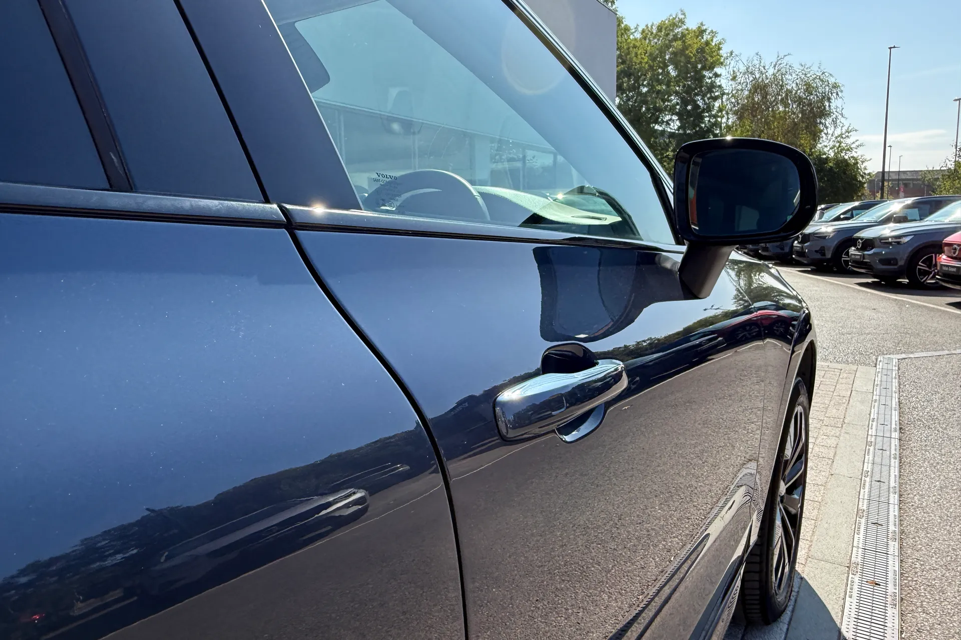Volvo XC60 thumbnail image number 15