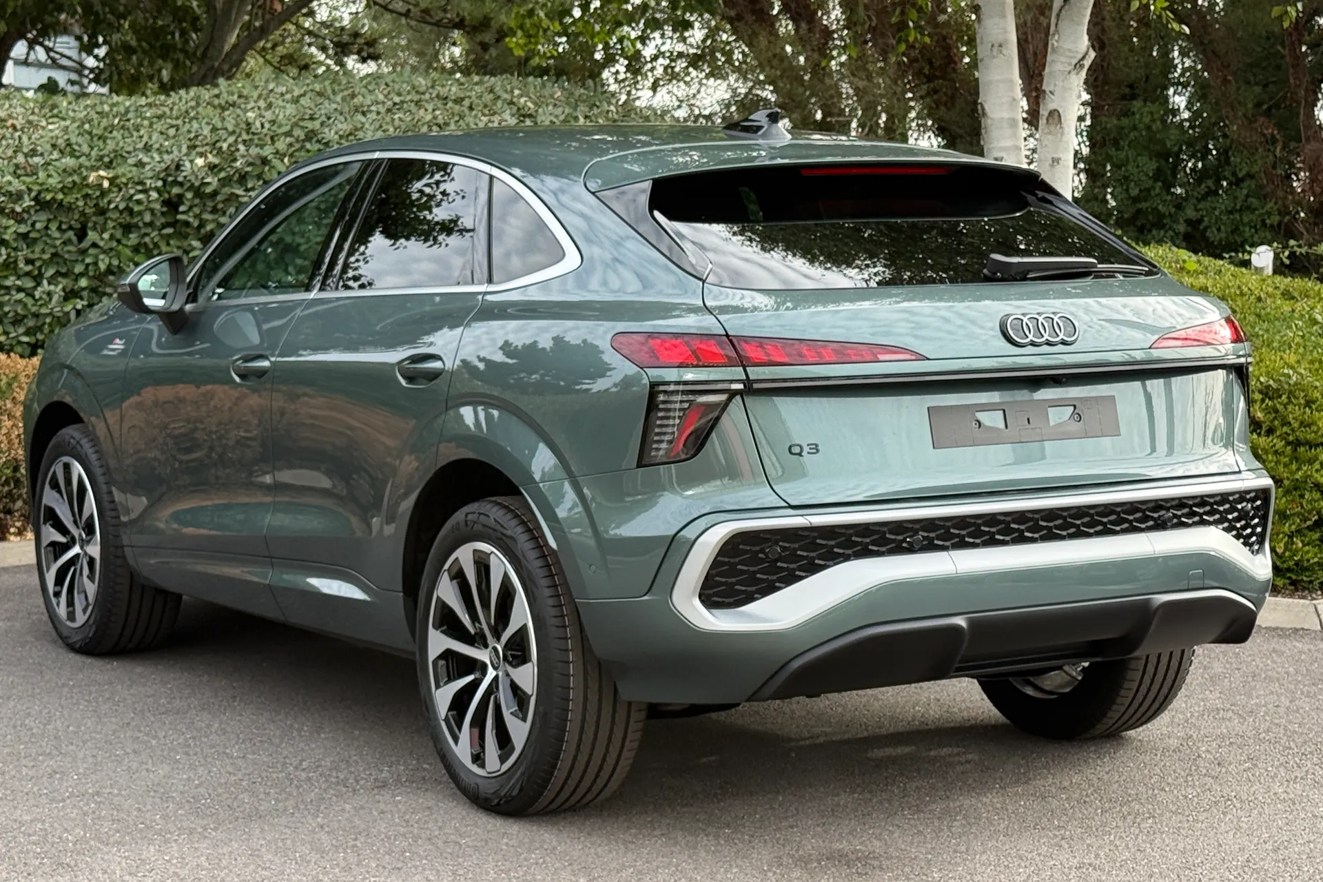 Audi Q3 thumbnail image number 34