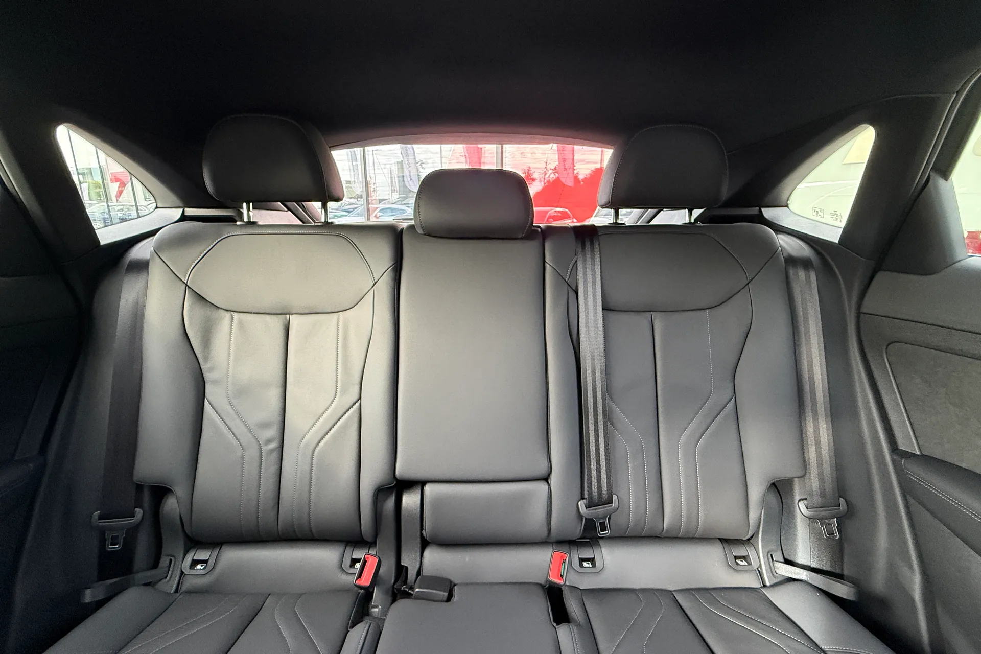 Audi Q3 thumbnail image number 45