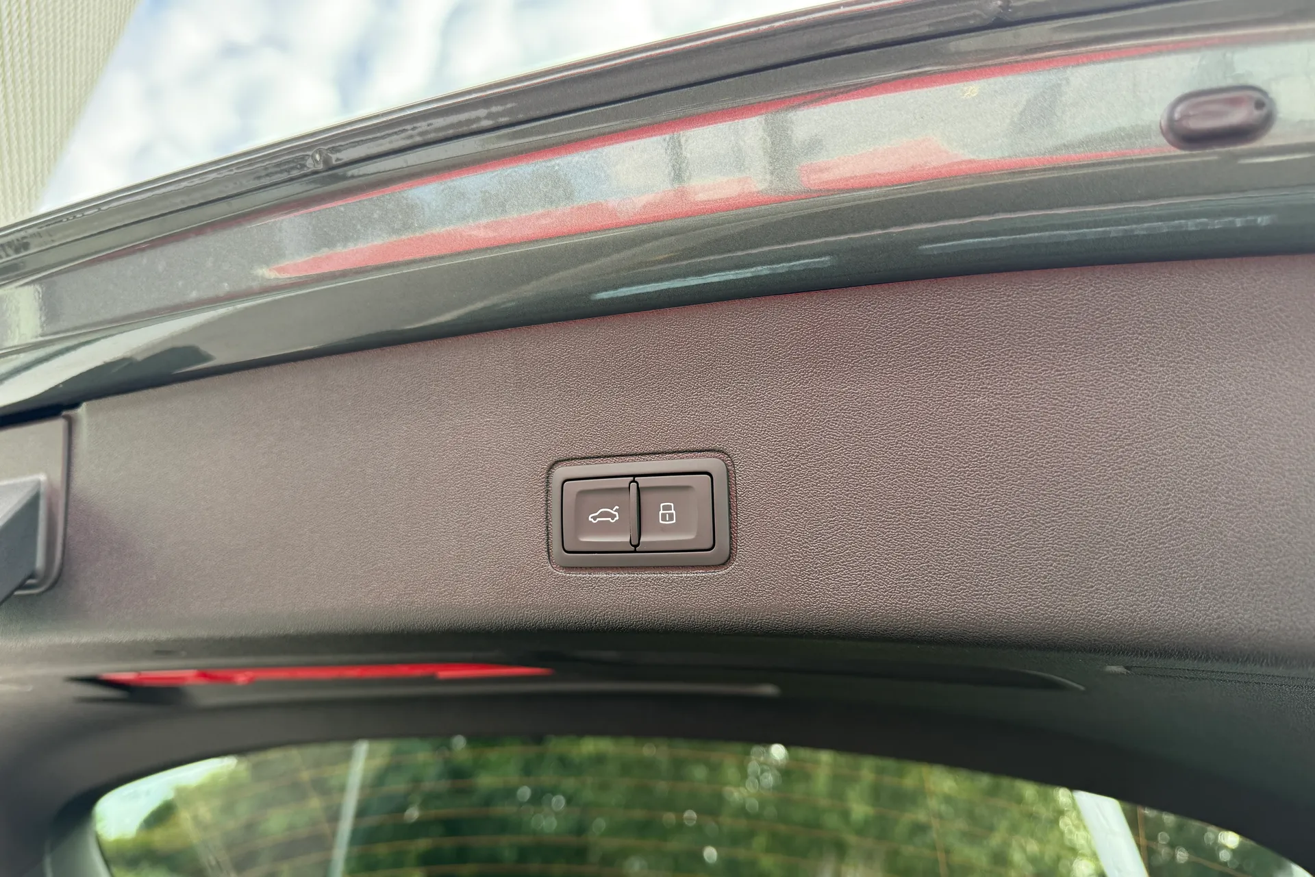 Audi Q3 thumbnail image number 25