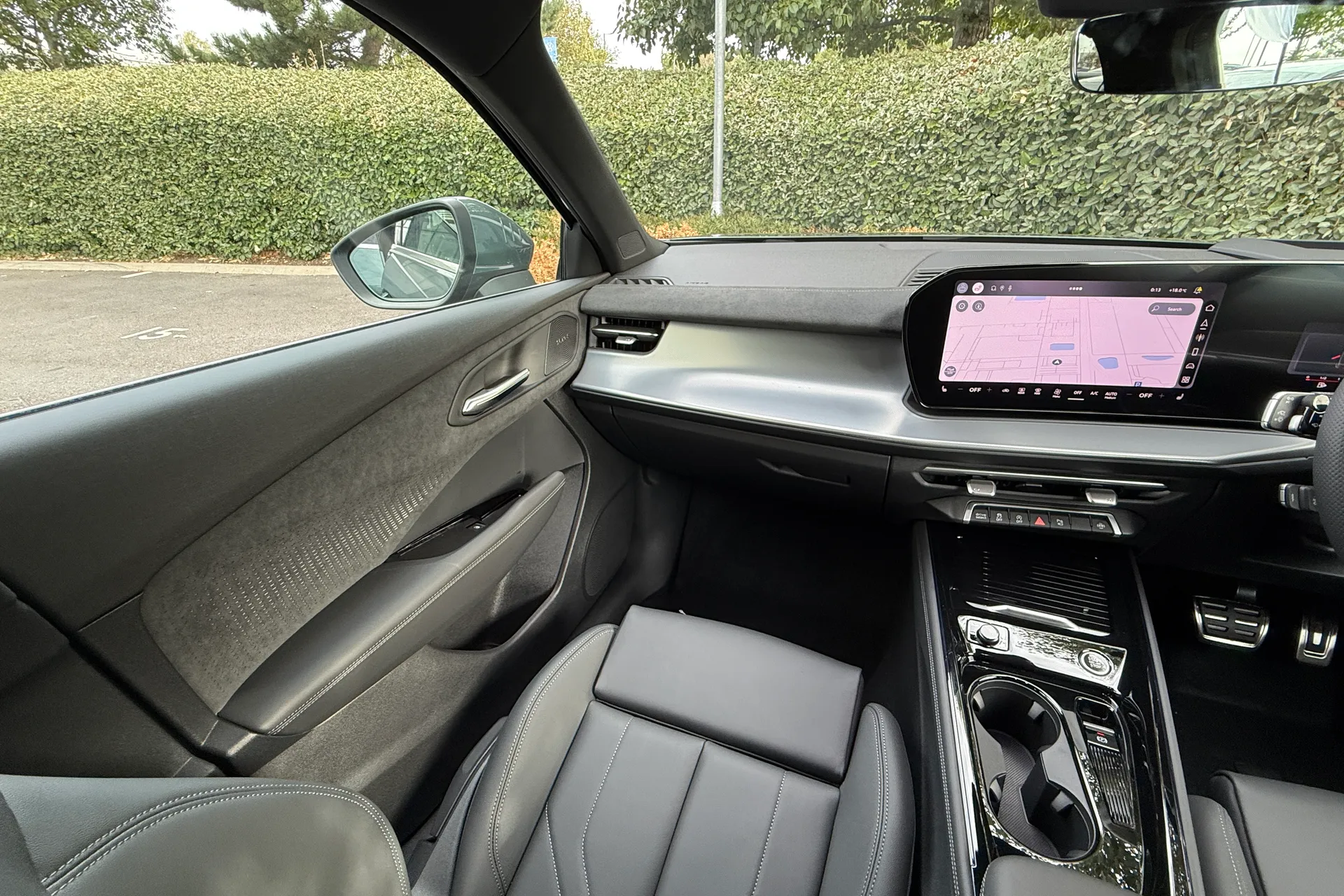 Audi Q3 thumbnail image number 51