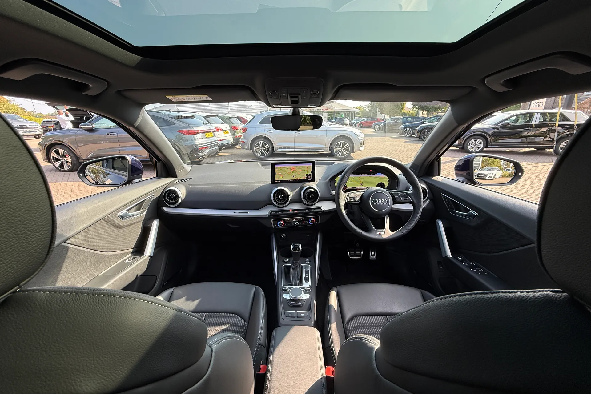 Audi Q2 thumbnail image number 3