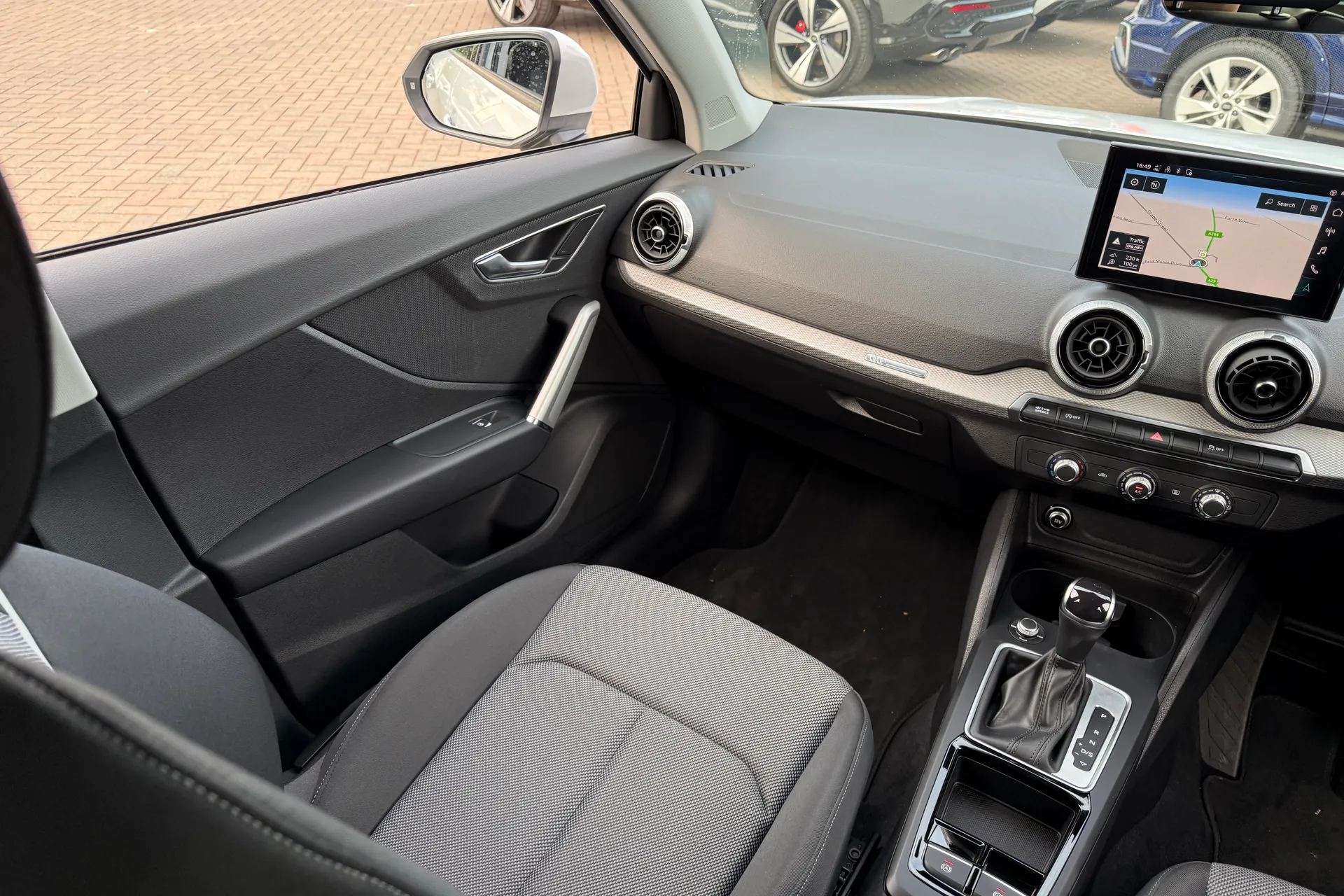 Audi Q2 thumbnail image number 34