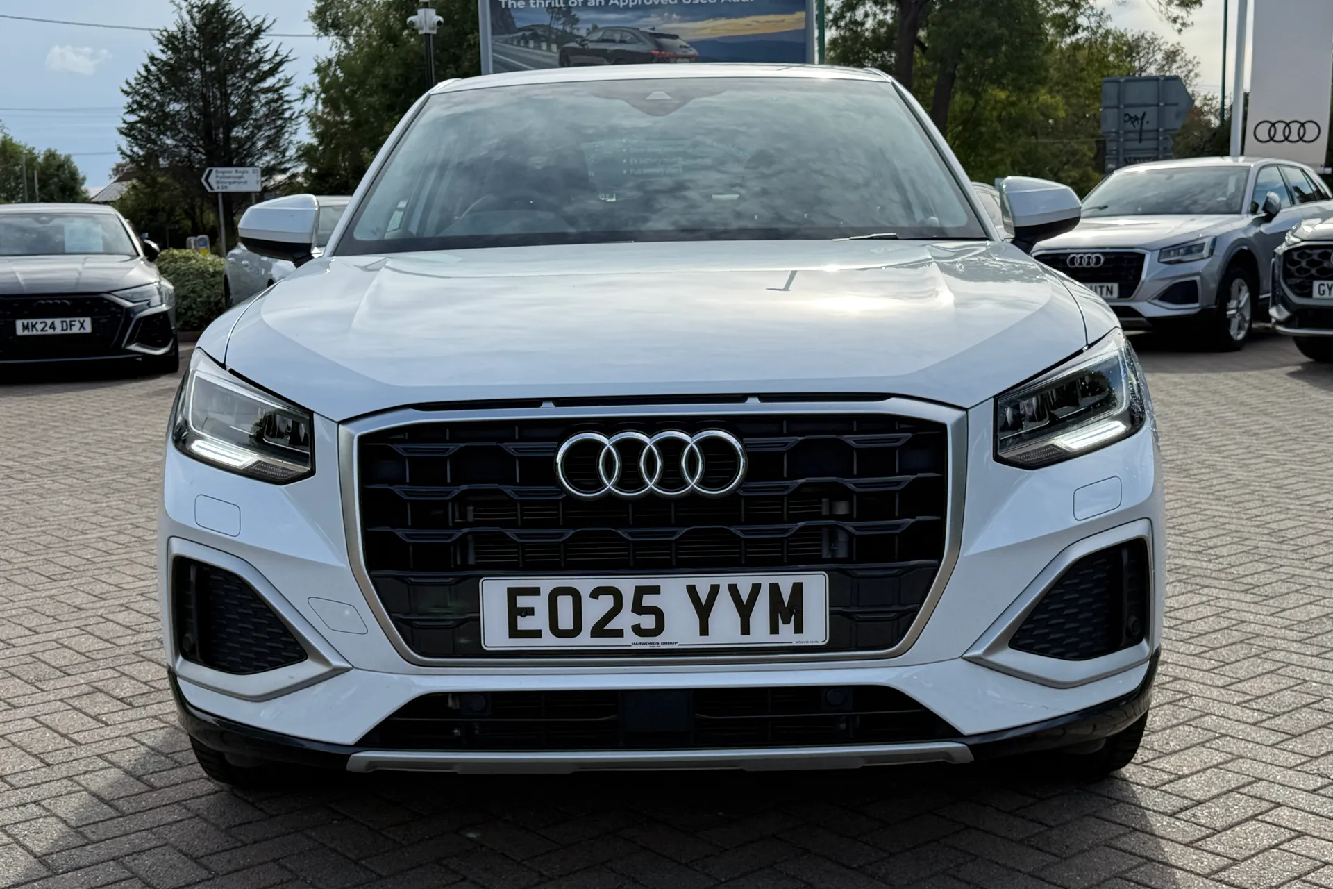Audi Q2 thumbnail image number 21