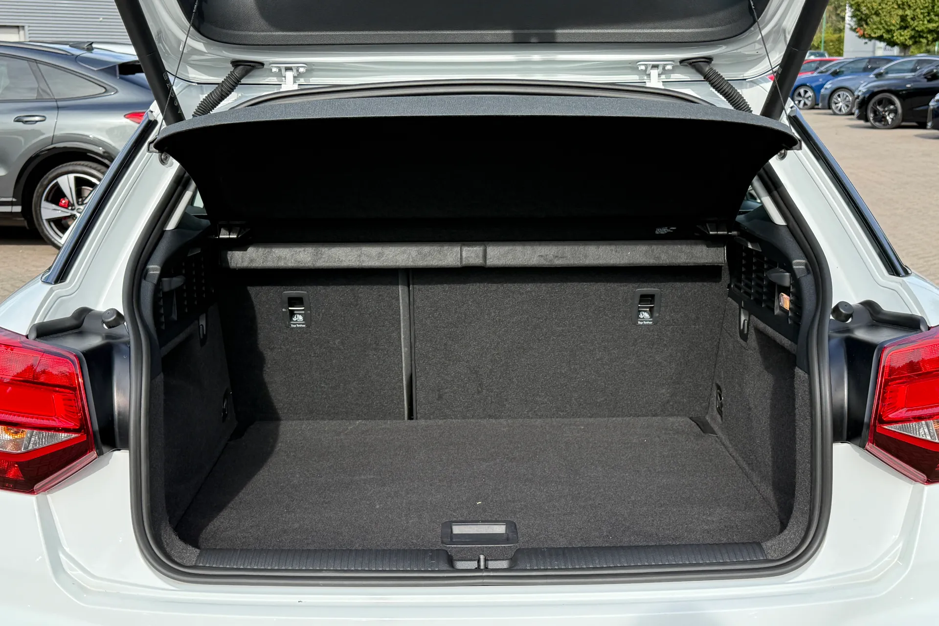 Audi Q2 thumbnail image number 31