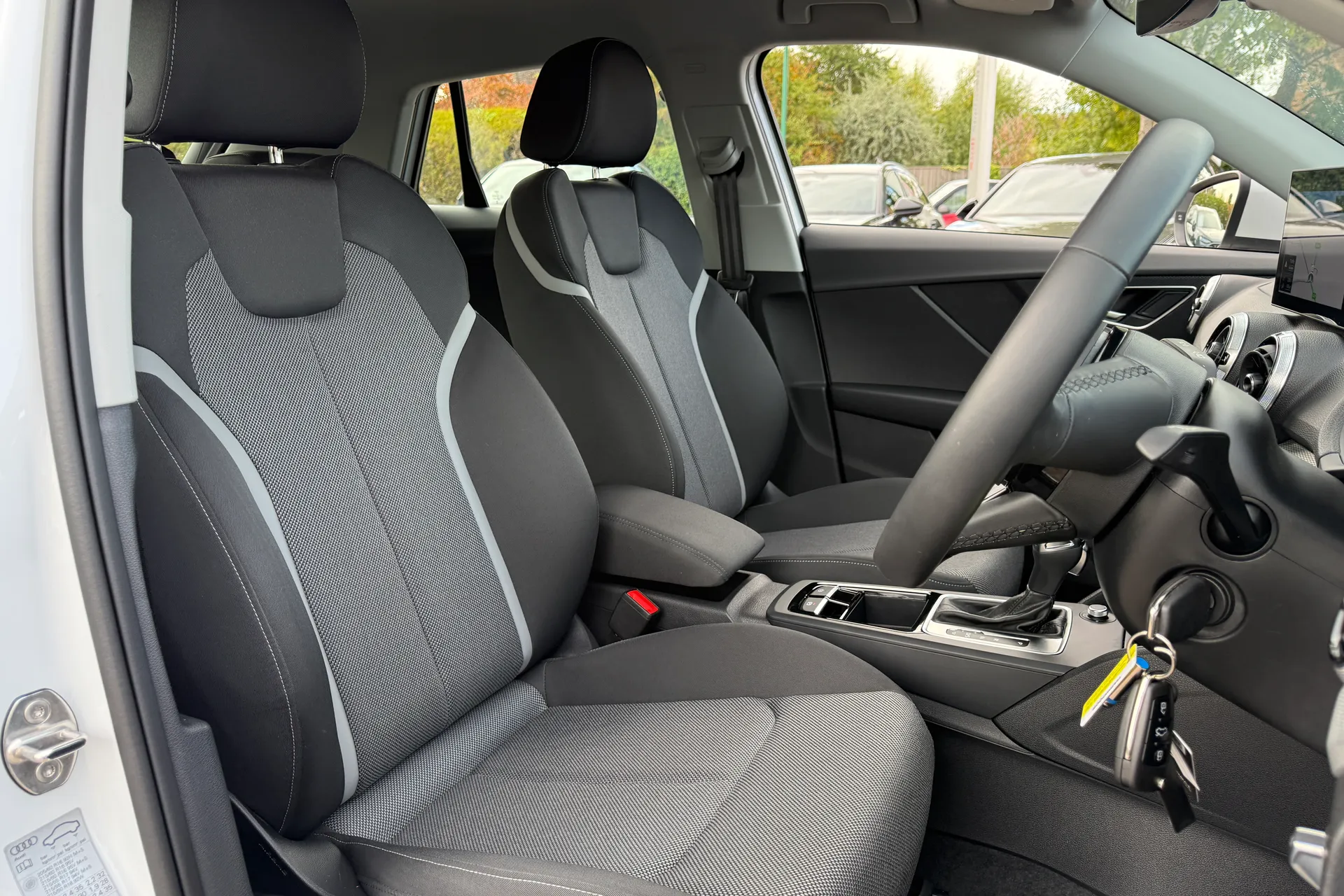 Audi Q2 thumbnail image number 23