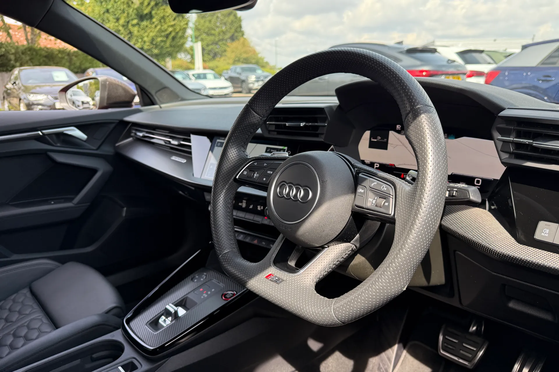 Audi RS3 thumbnail image number 32