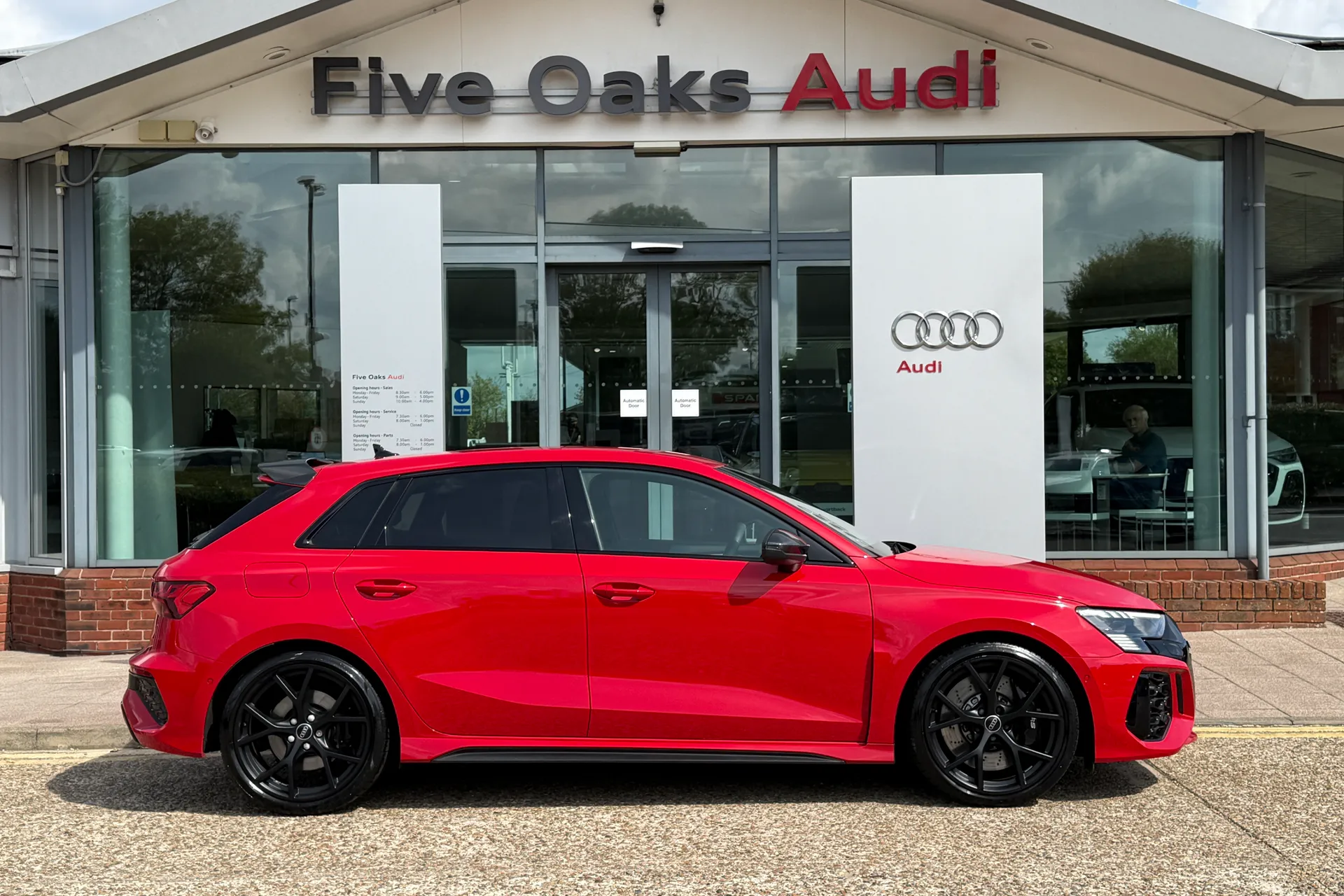 Audi RS3 thumbnail image number 2