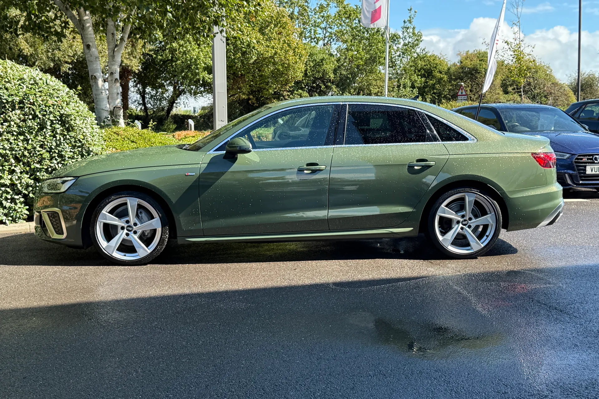 Audi A4 thumbnail image number 26