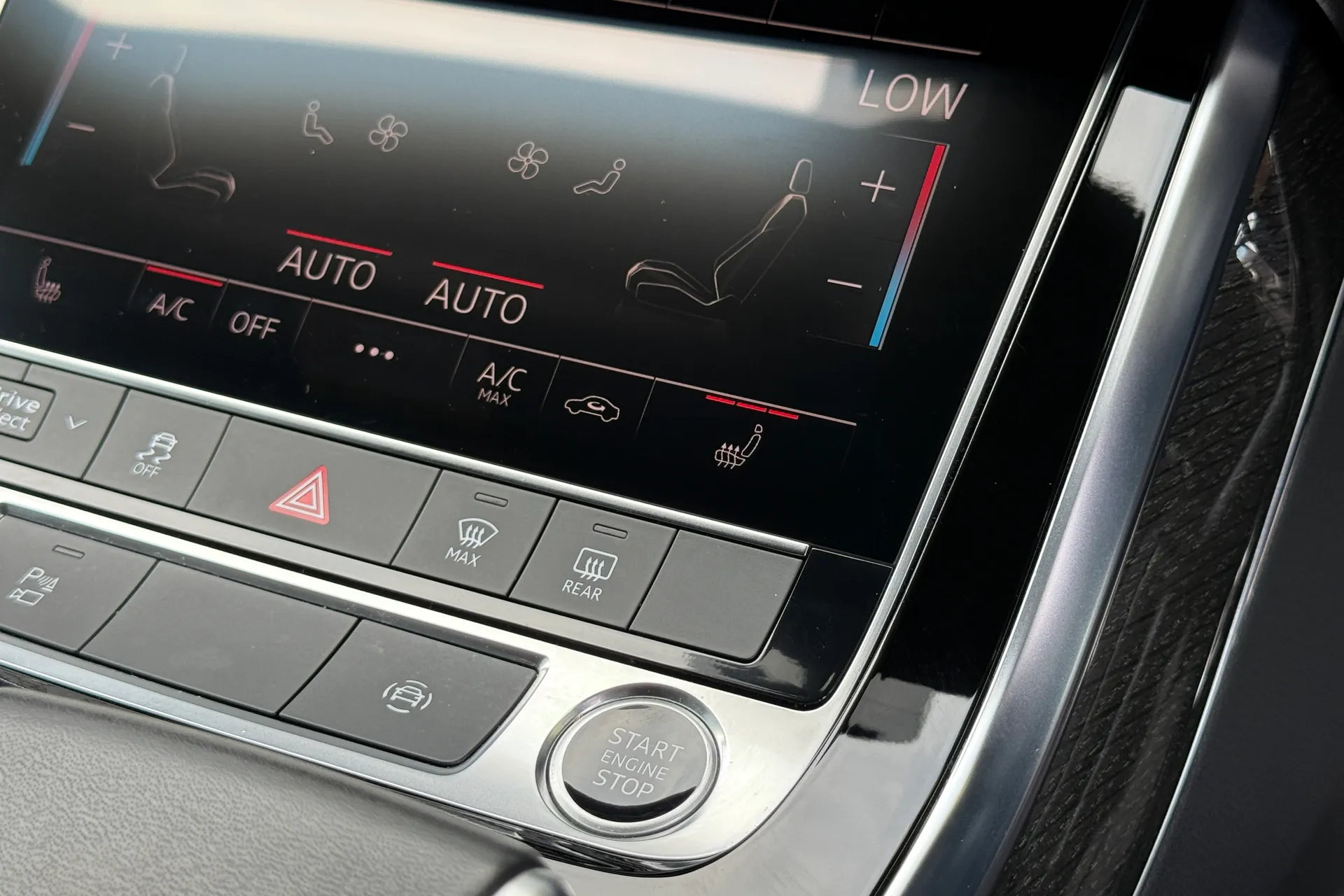 Audi Q7 thumbnail image number 28
