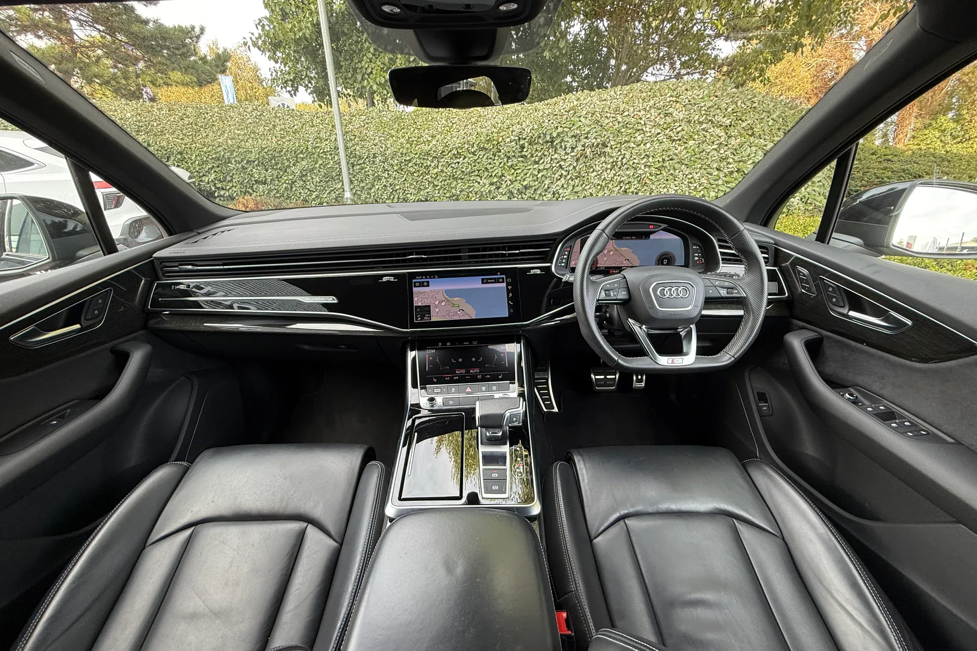 Audi Q7 thumbnail image number 5