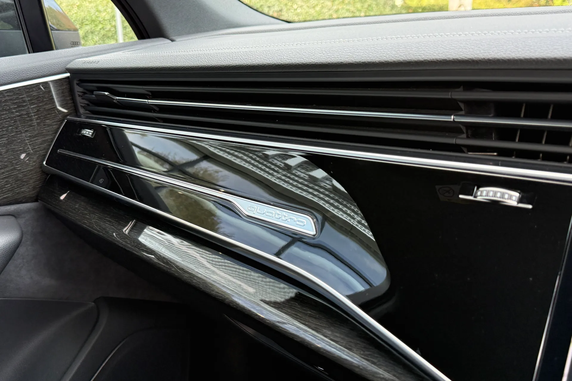 Audi Q7 thumbnail image number 26