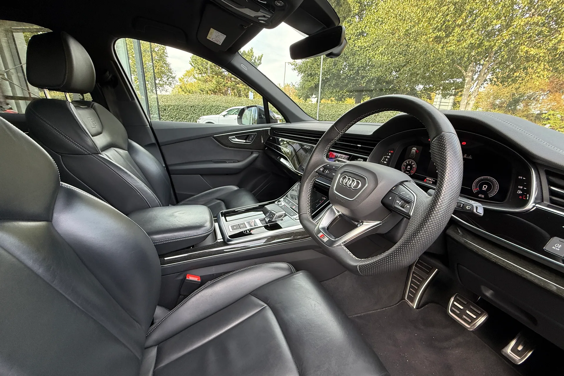 Audi Q7 thumbnail image number 43