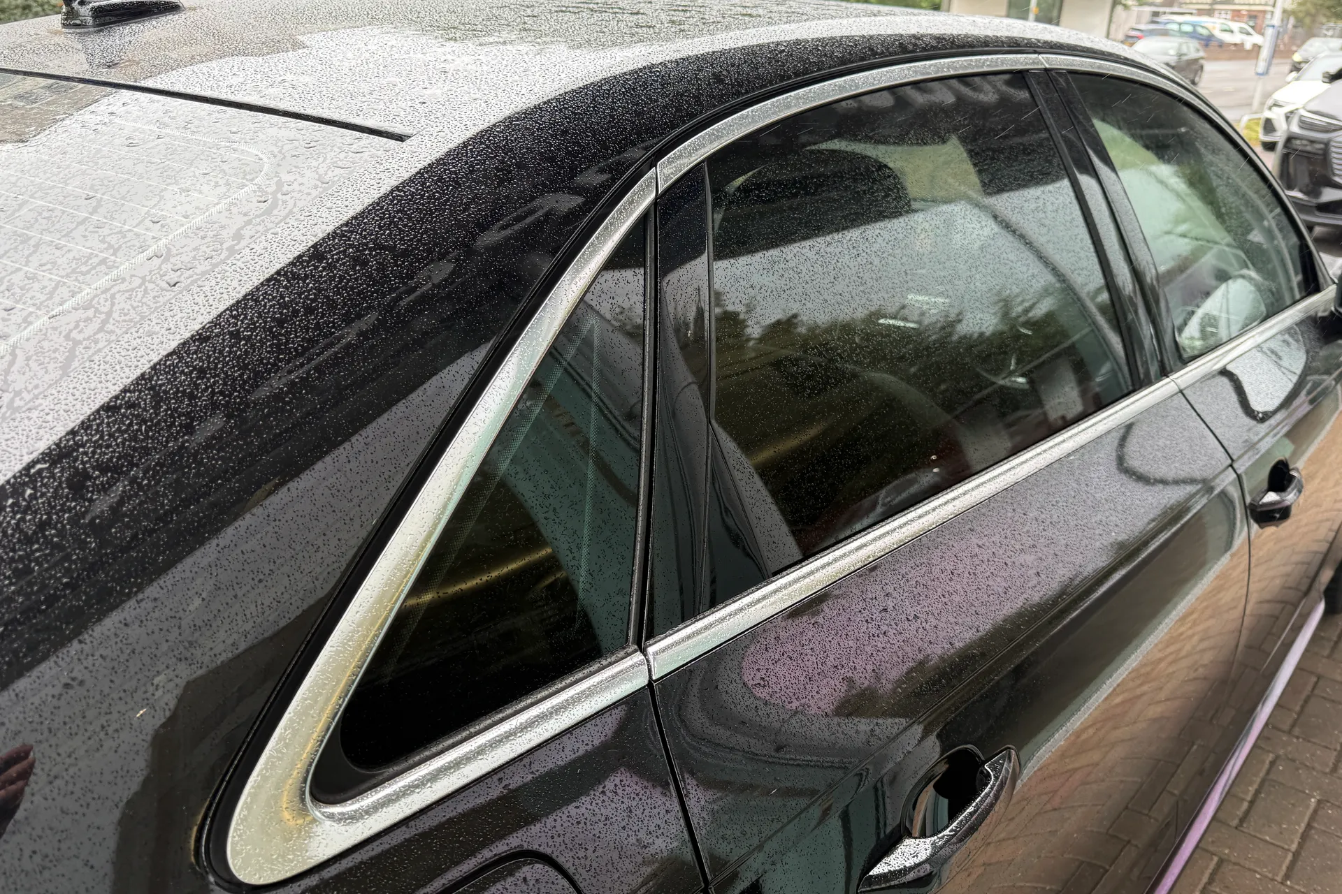 Audi A4 thumbnail image number 36