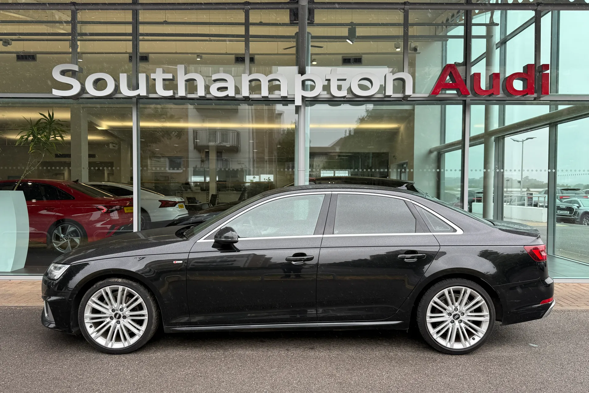 Audi A4 thumbnail image number 50
