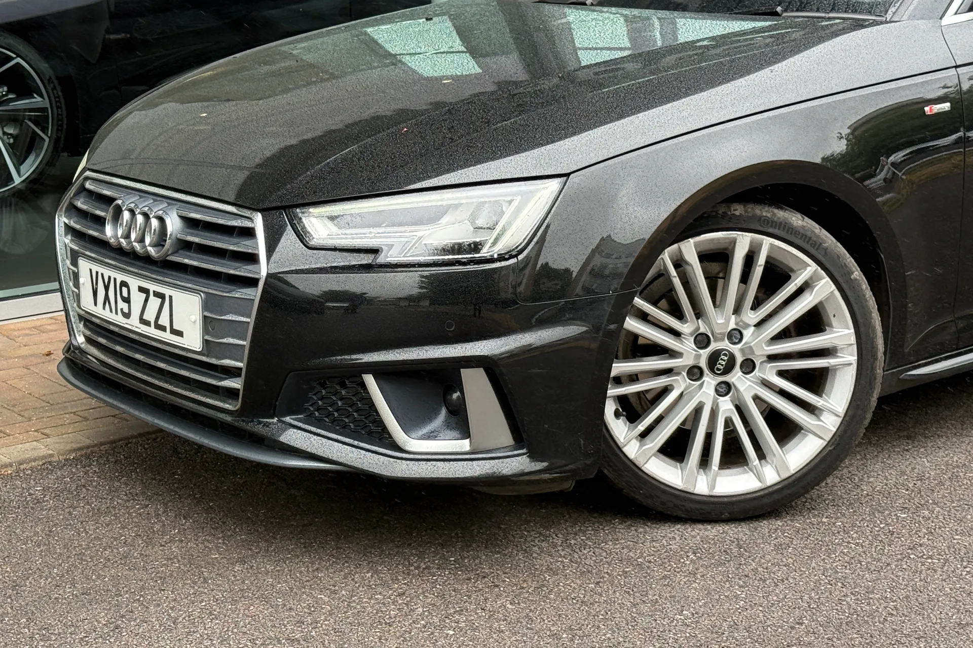 Audi A4 thumbnail image number 54