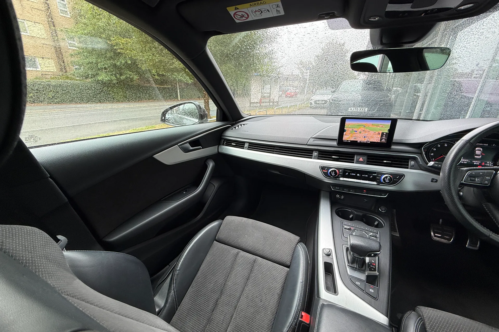 Audi A4 thumbnail image number 44