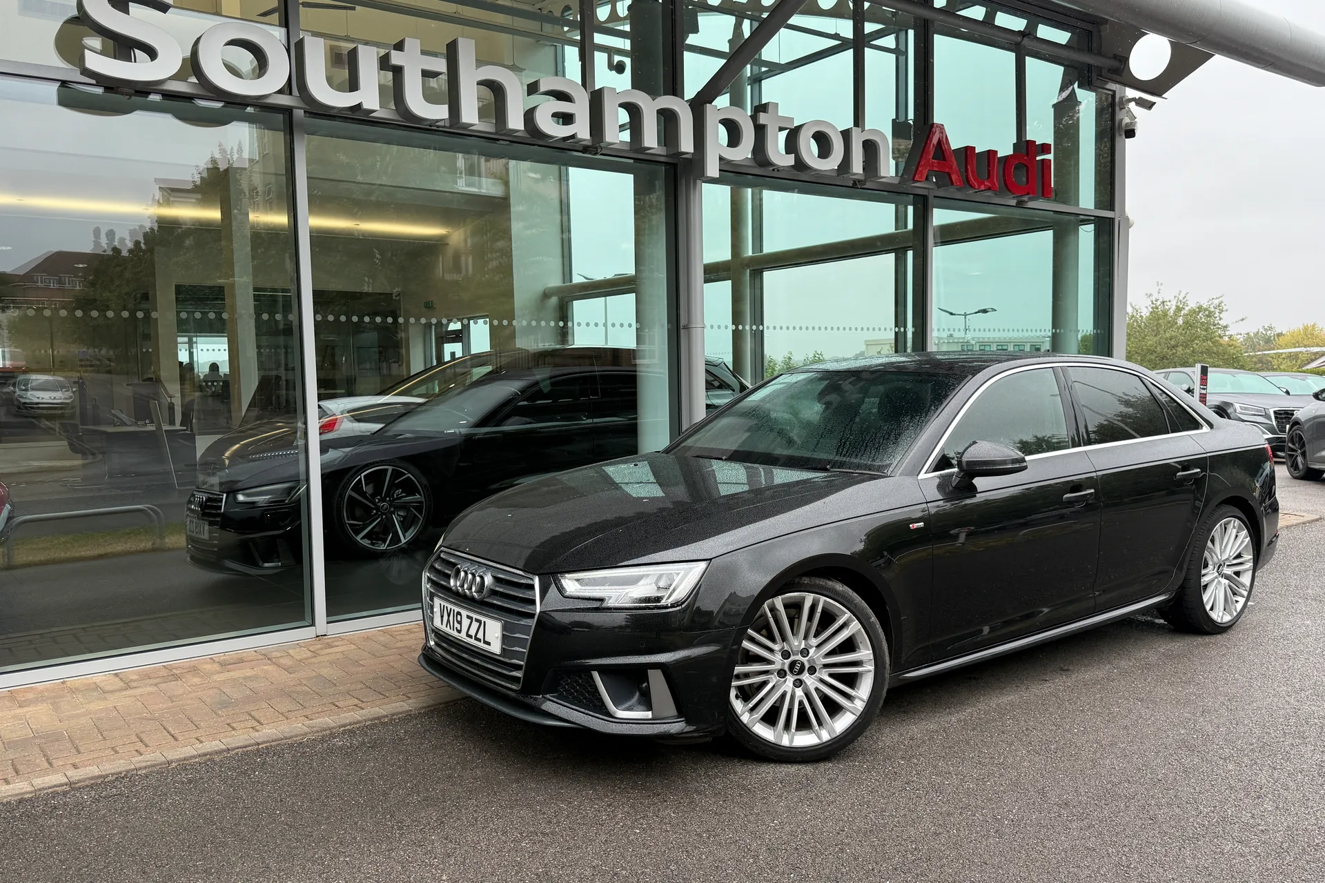 Audi A4 thumbnail image number 55