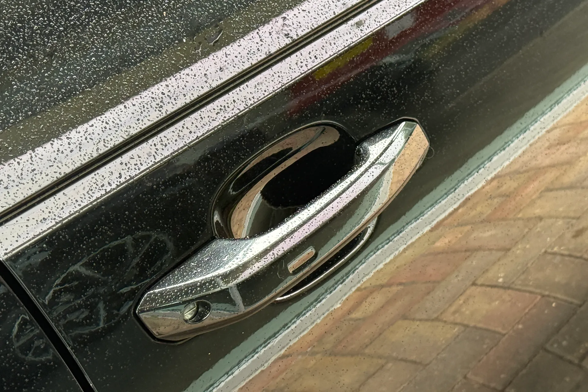 Audi A4 thumbnail image number 35