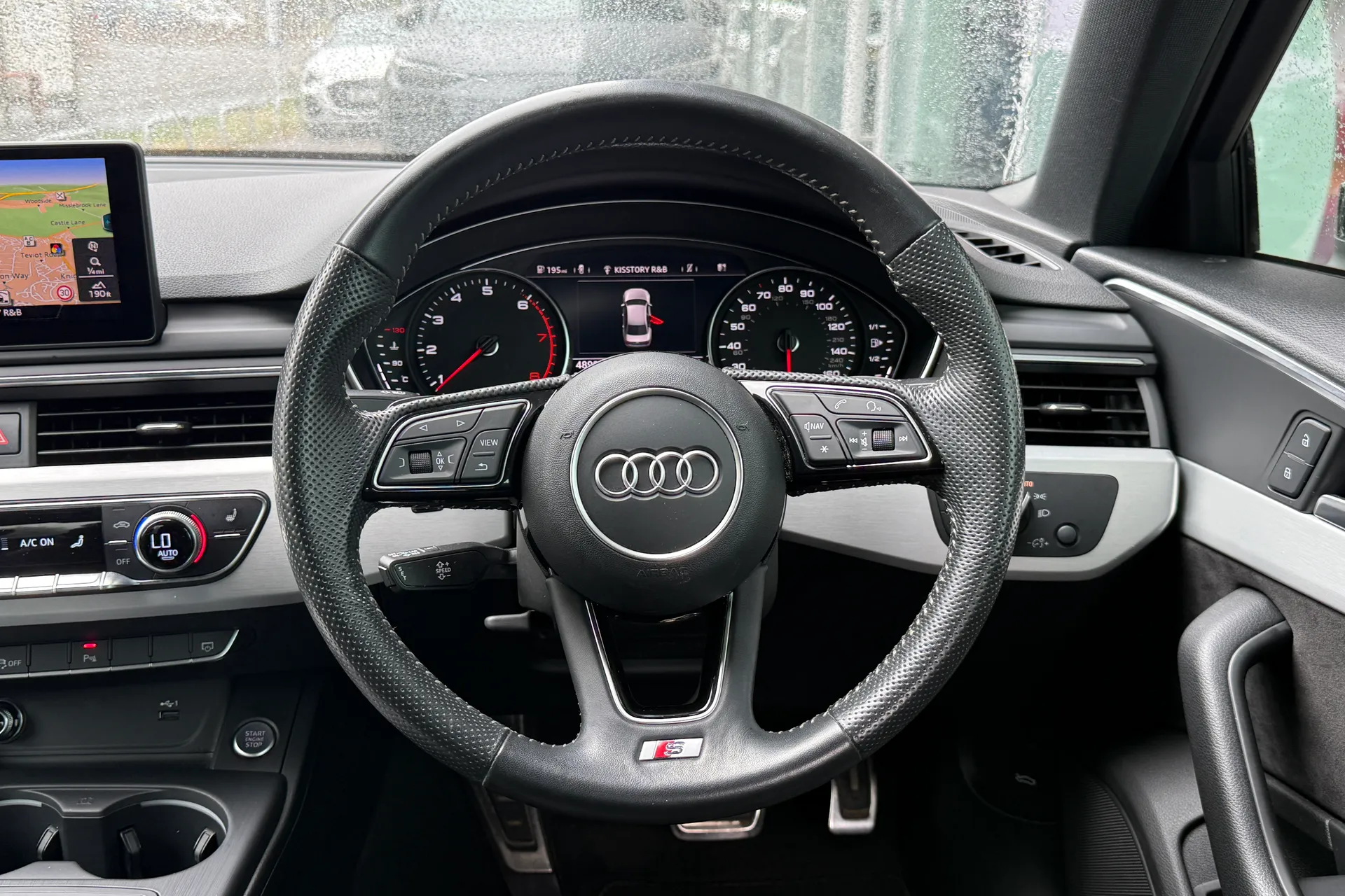 Audi A4 thumbnail image number 42