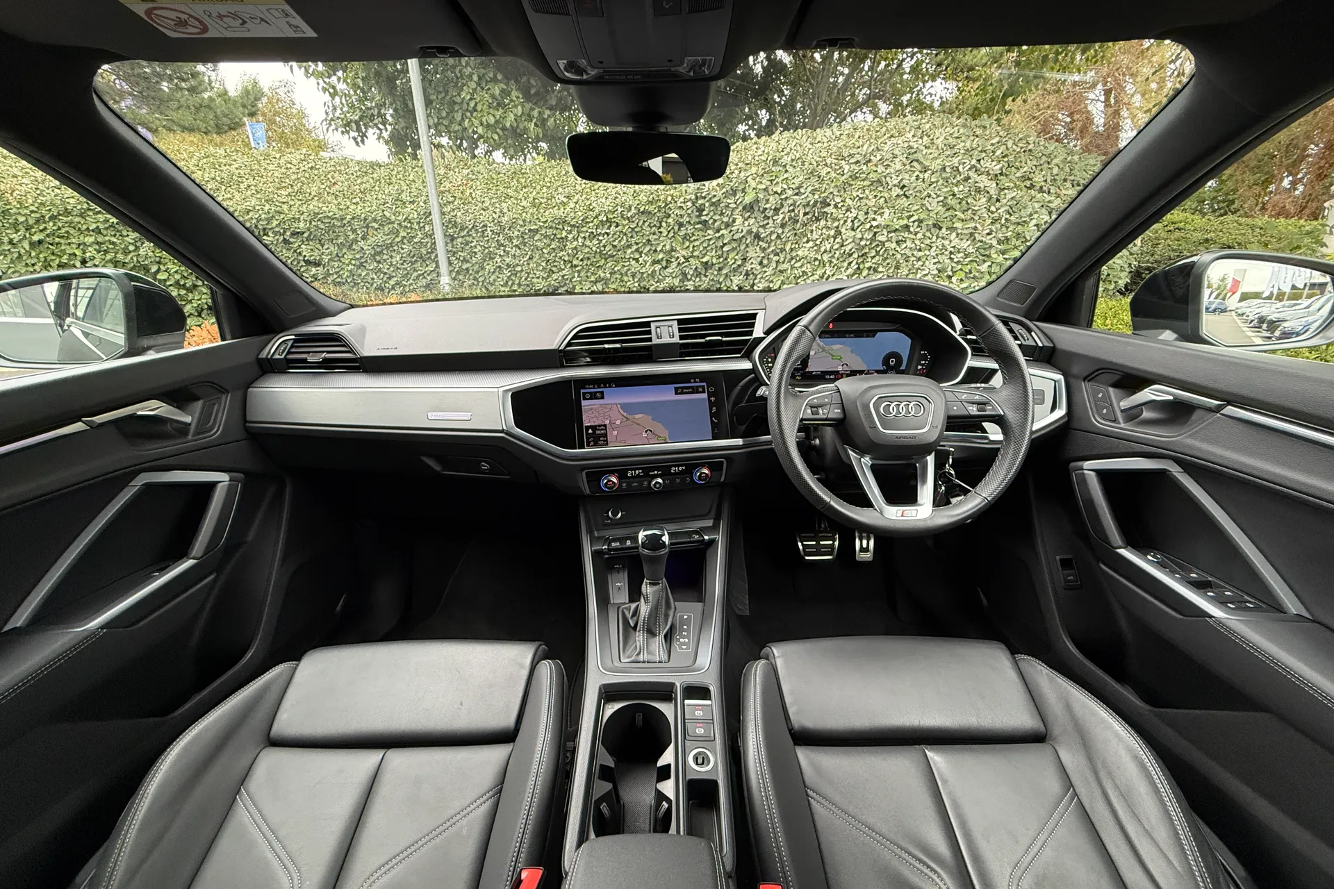 Audi Q3 thumbnail image number 4