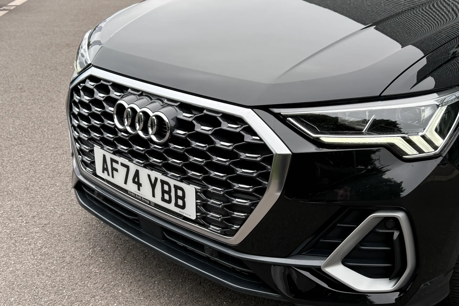 Audi Q3 thumbnail image number 31