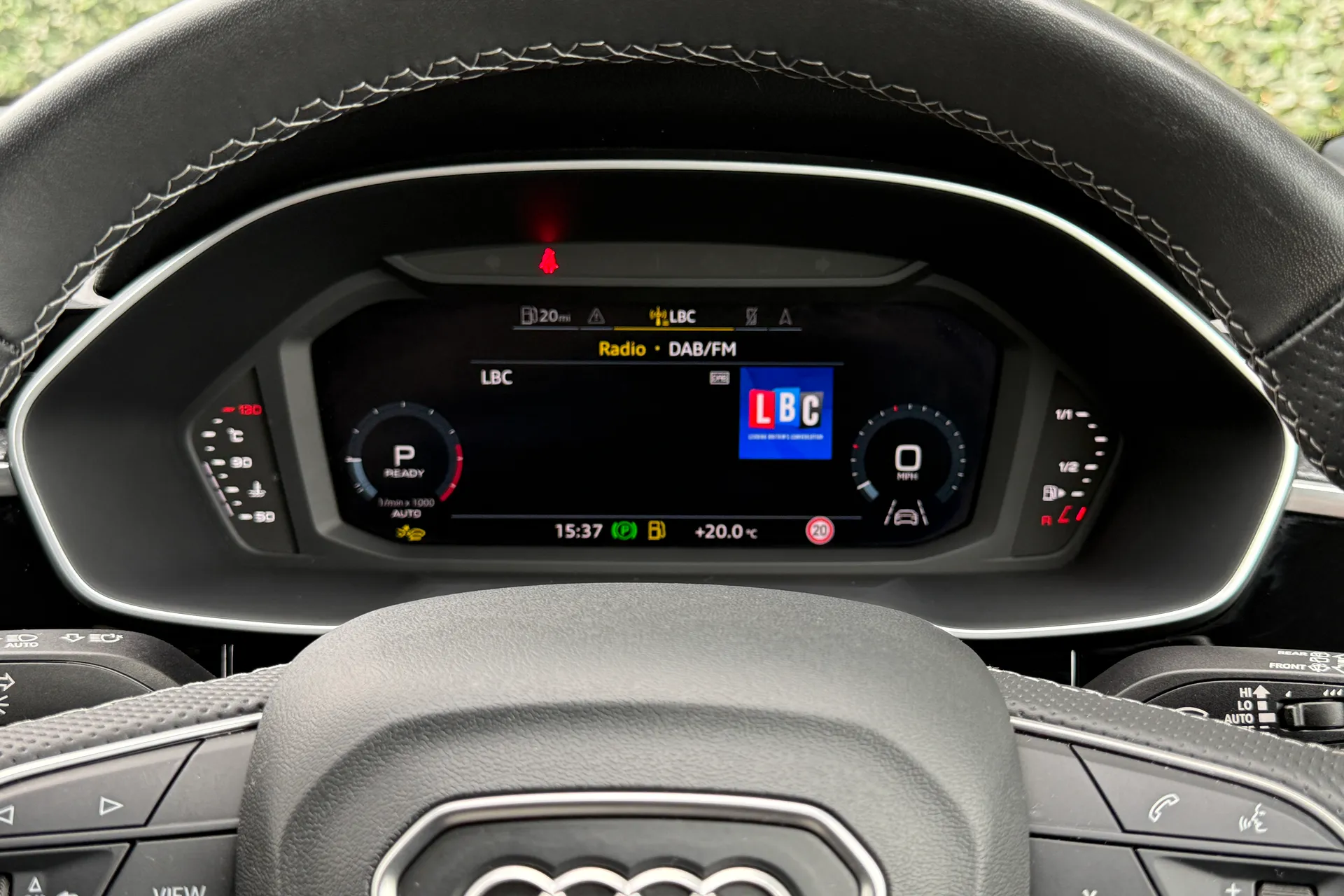 Audi Q3 thumbnail image number 27