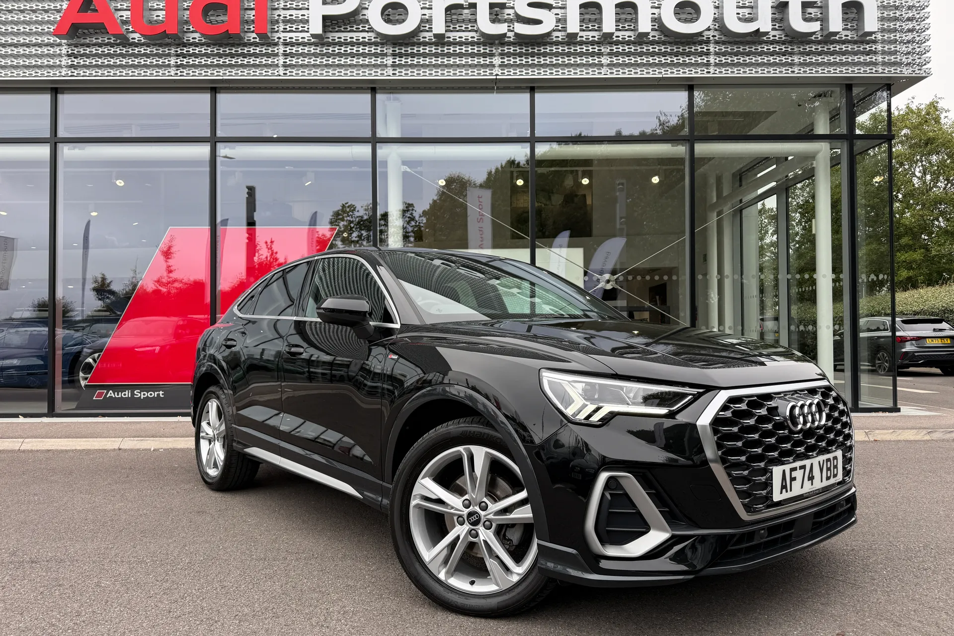 Audi Q3 focused image