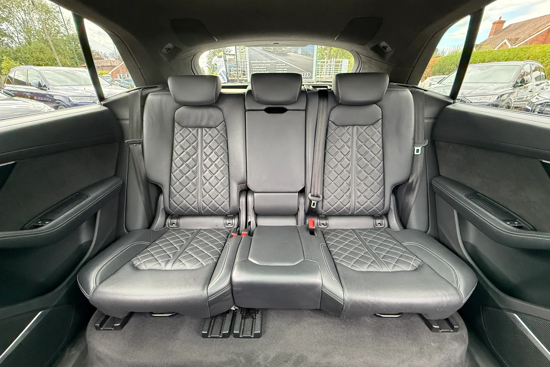 Audi Q8 thumbnail image number 47