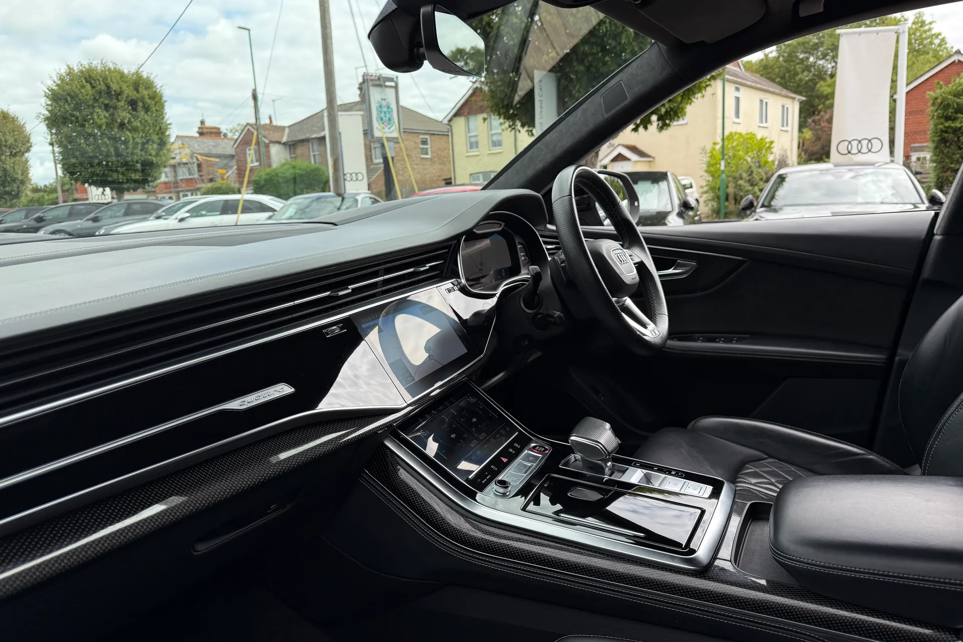 Audi Q8 thumbnail image number 37