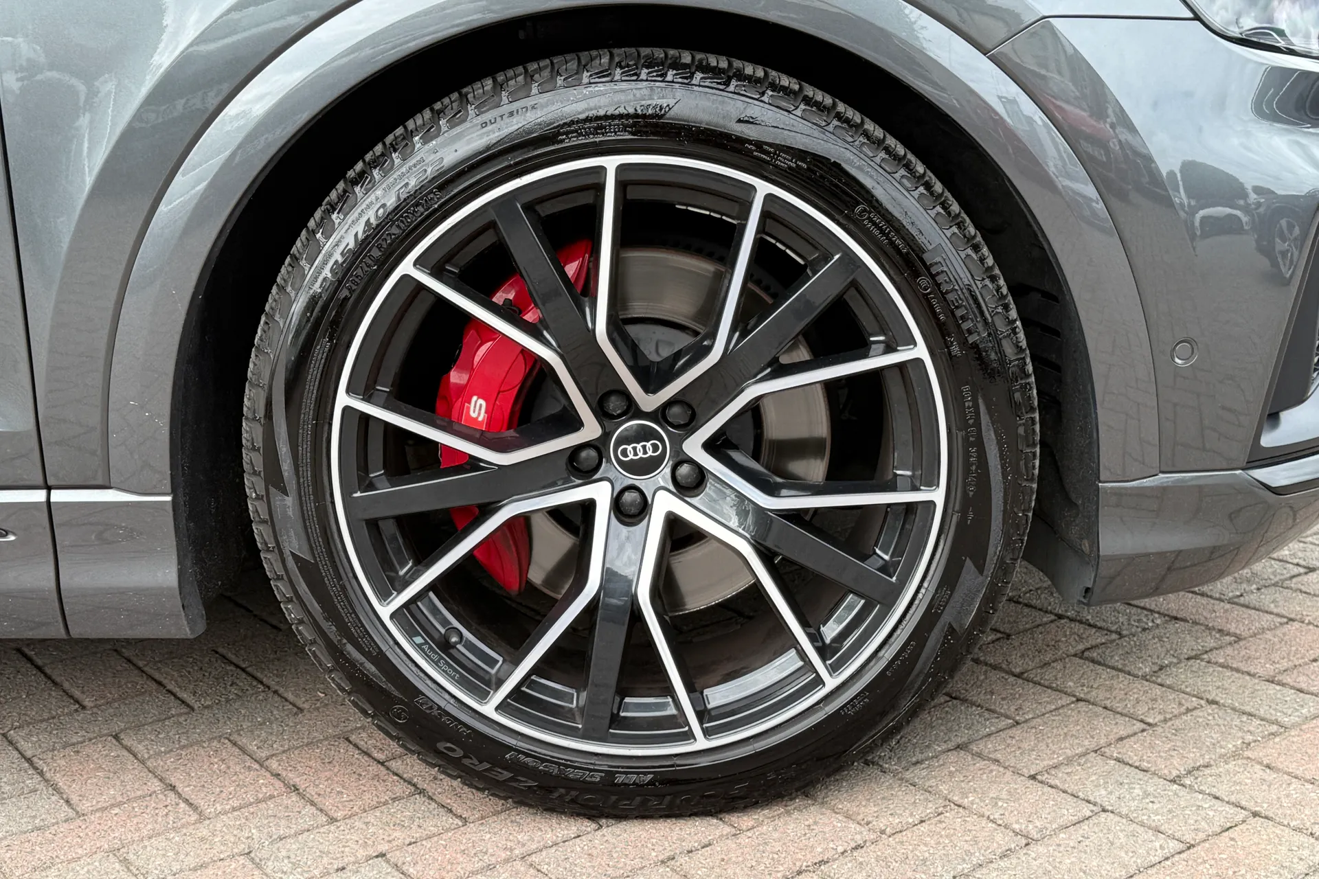 Audi Q8 thumbnail image number 60
