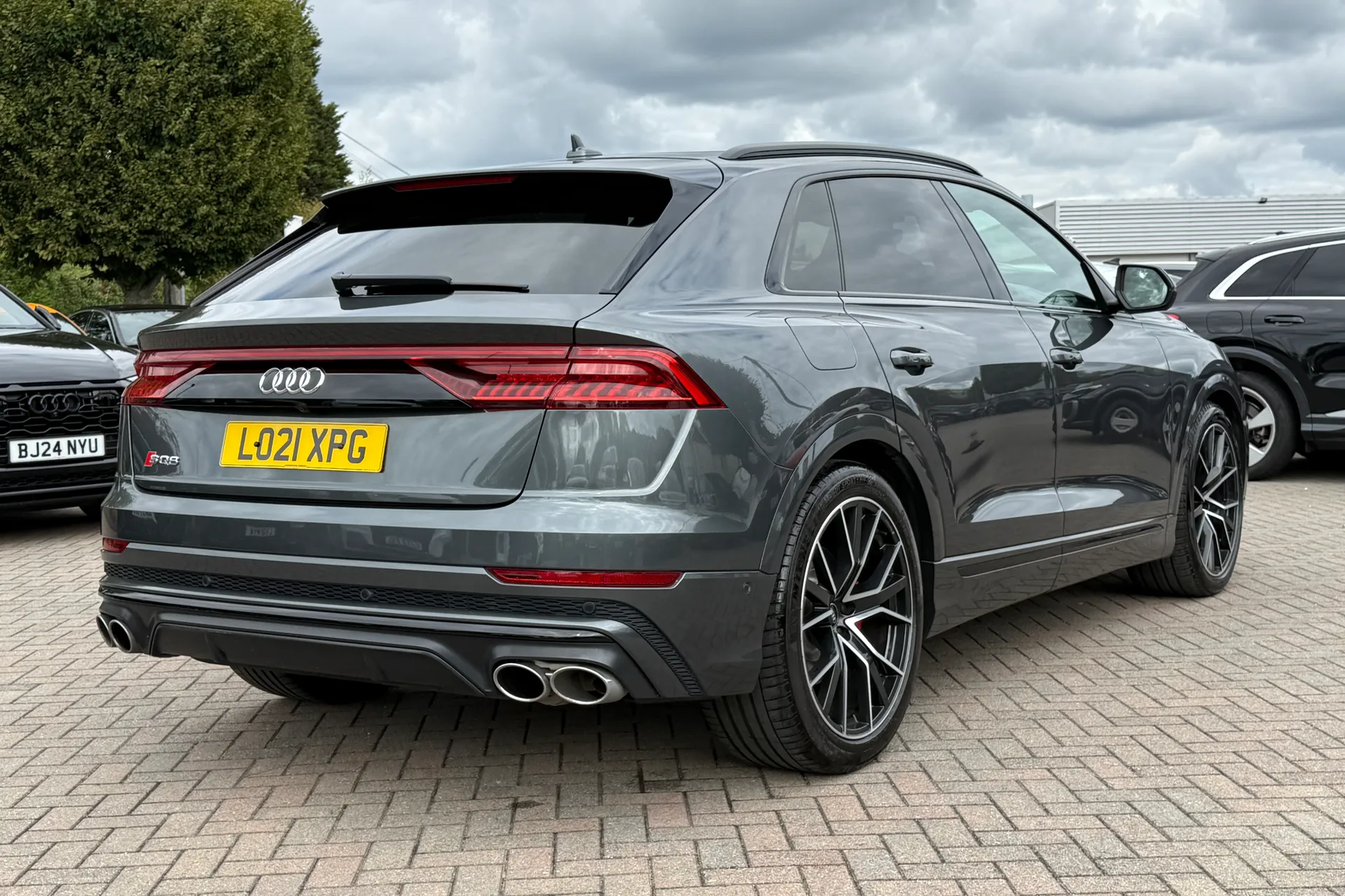 Audi Q8 thumbnail image number 43