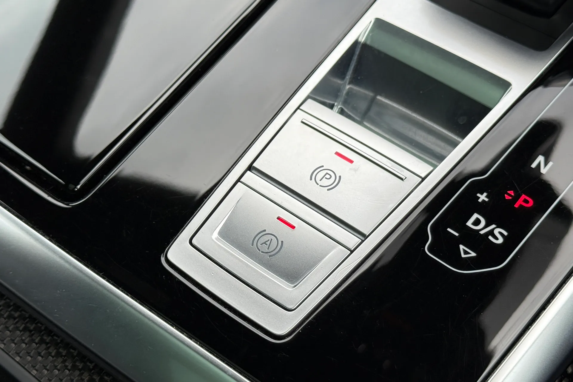 Audi Q8 thumbnail image number 50