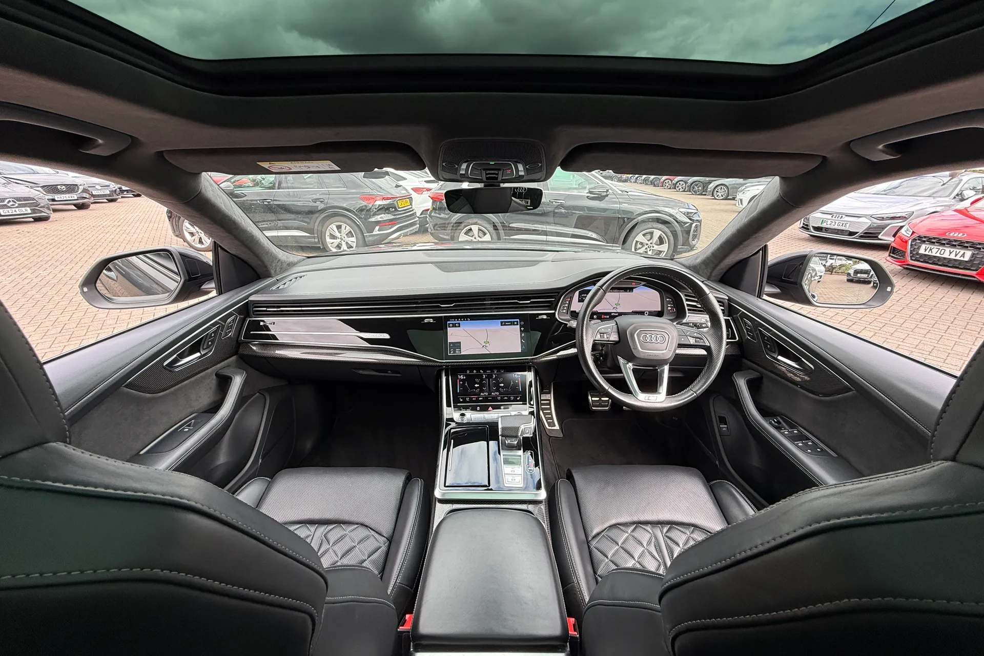 Audi Q8 thumbnail image number 3