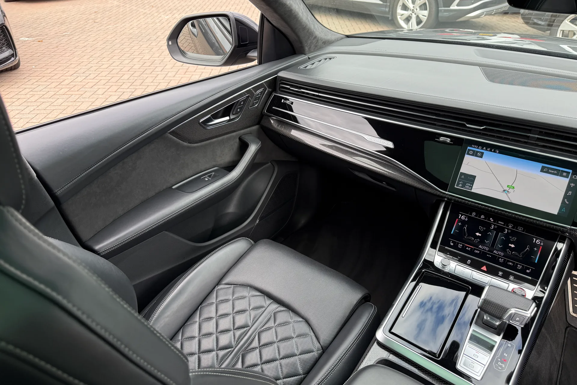 Audi Q8 thumbnail image number 48