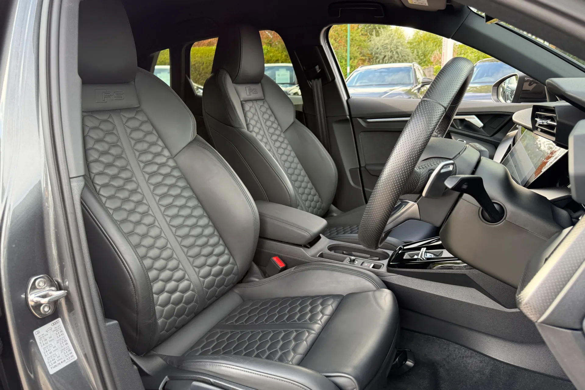 Audi RS3 thumbnail image number 31