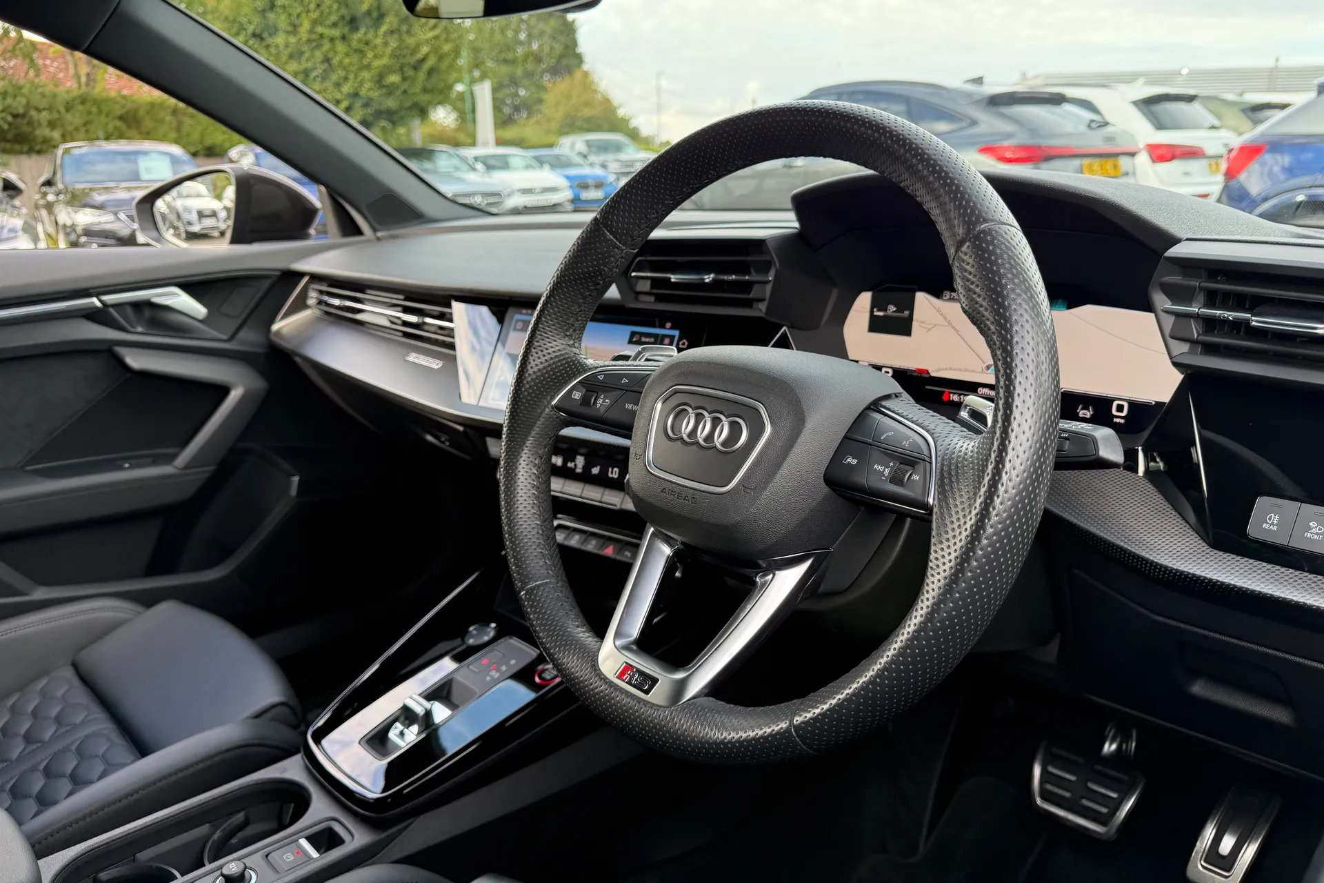Audi RS3 thumbnail image number 32