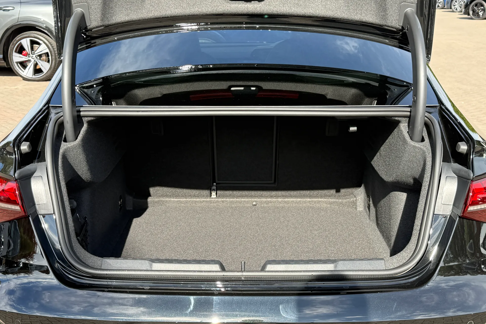 Audi A3 thumbnail image number 47