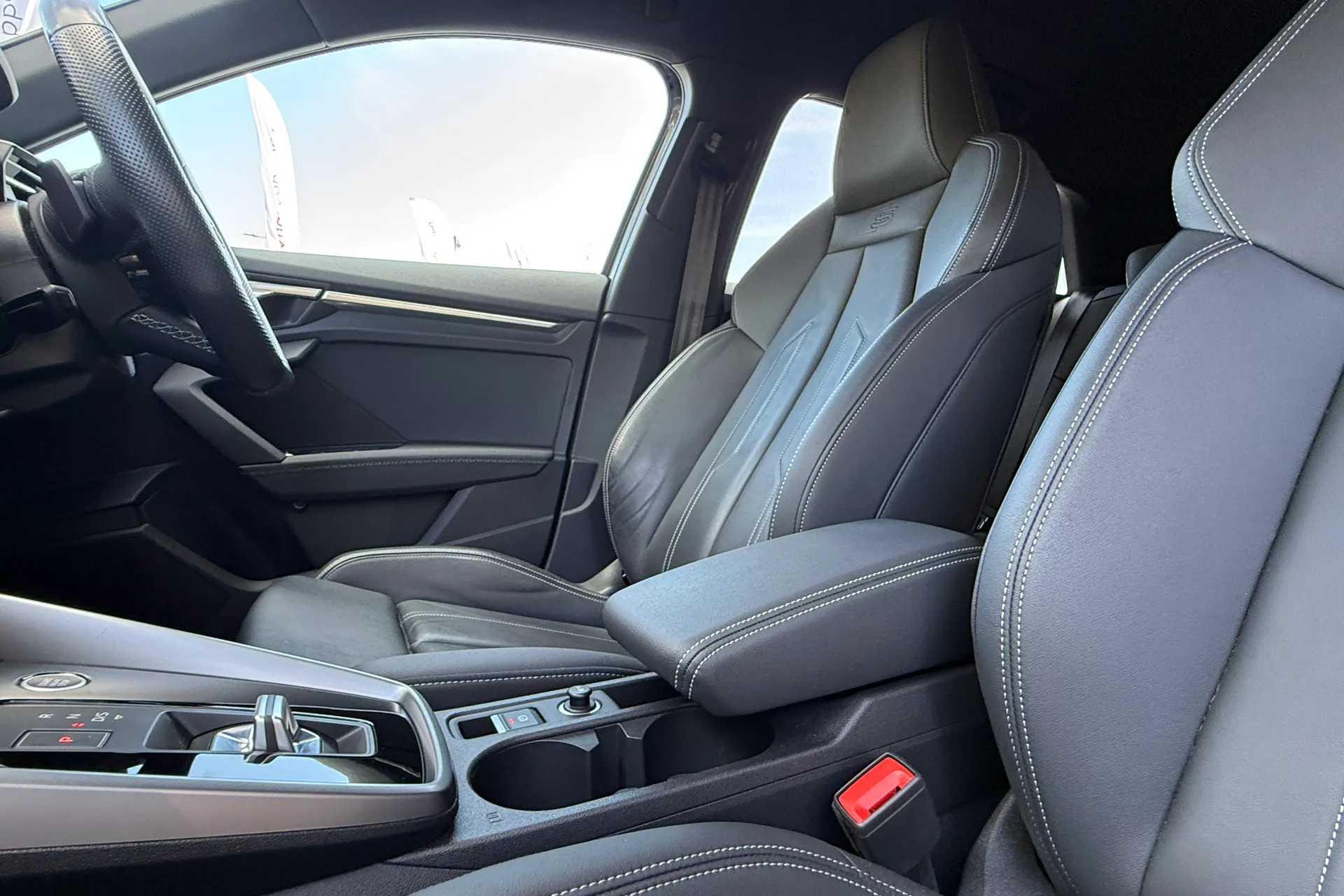 Audi A3 thumbnail image number 43