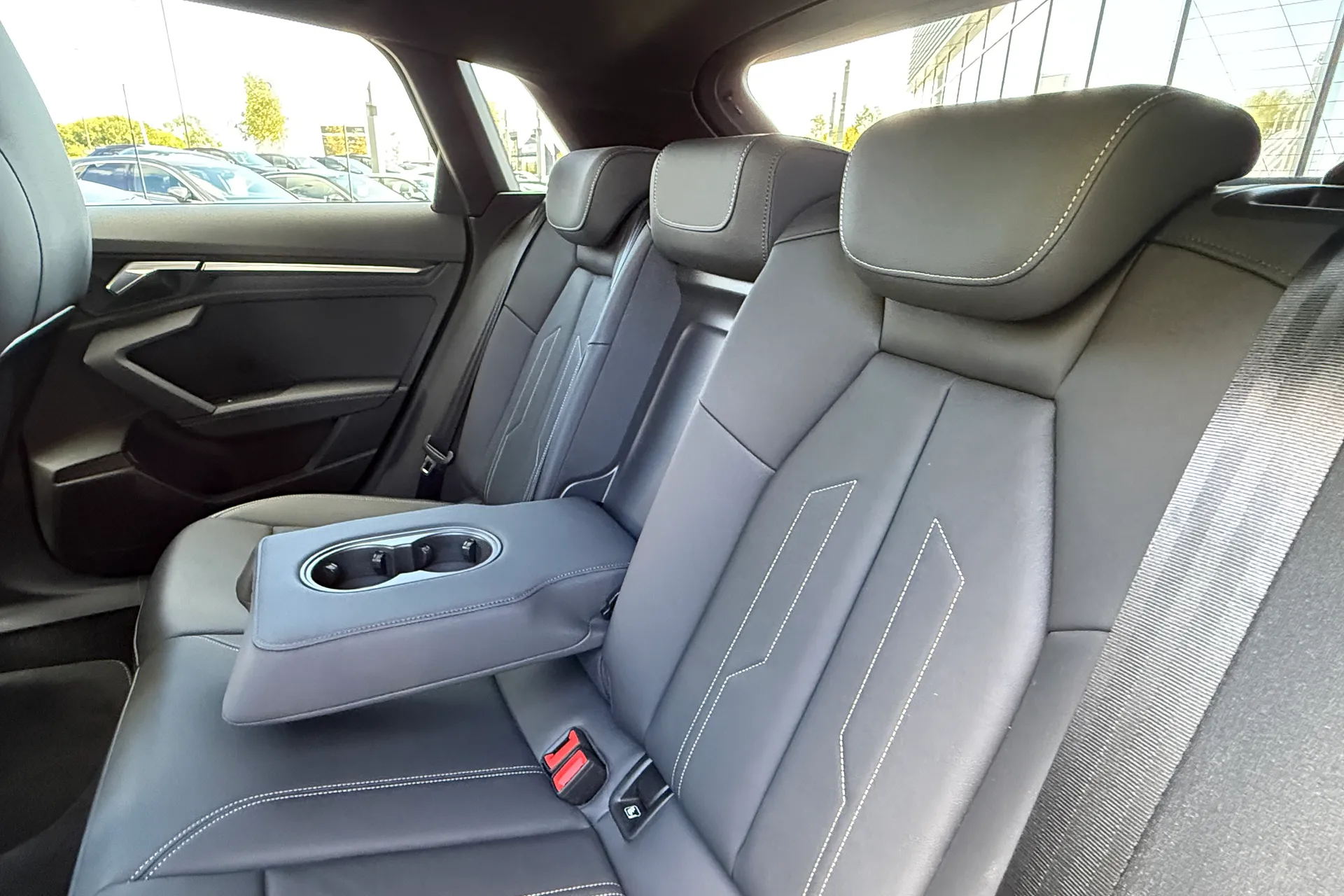Audi A3 thumbnail image number 40