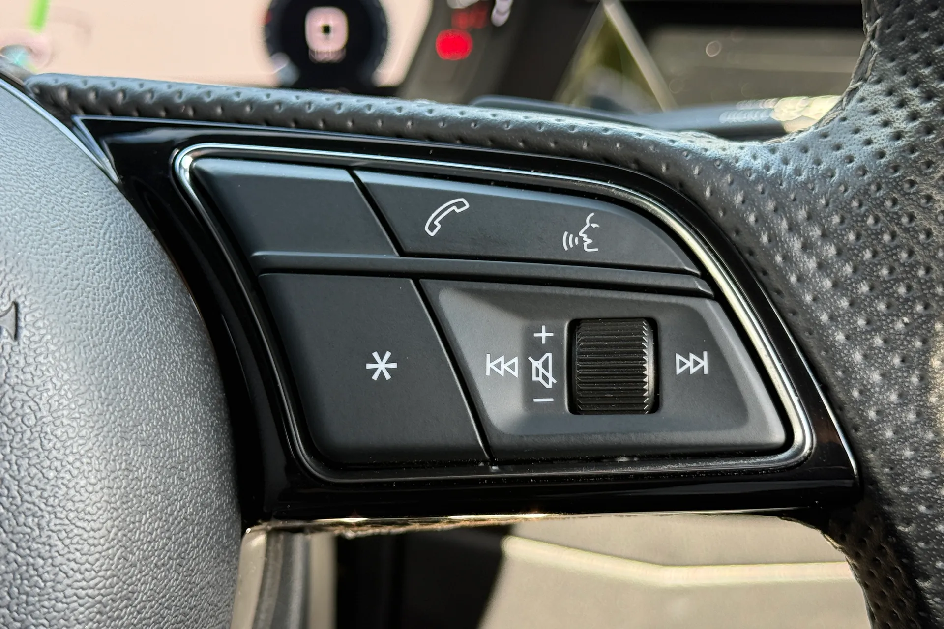 Audi A3 thumbnail image number 21