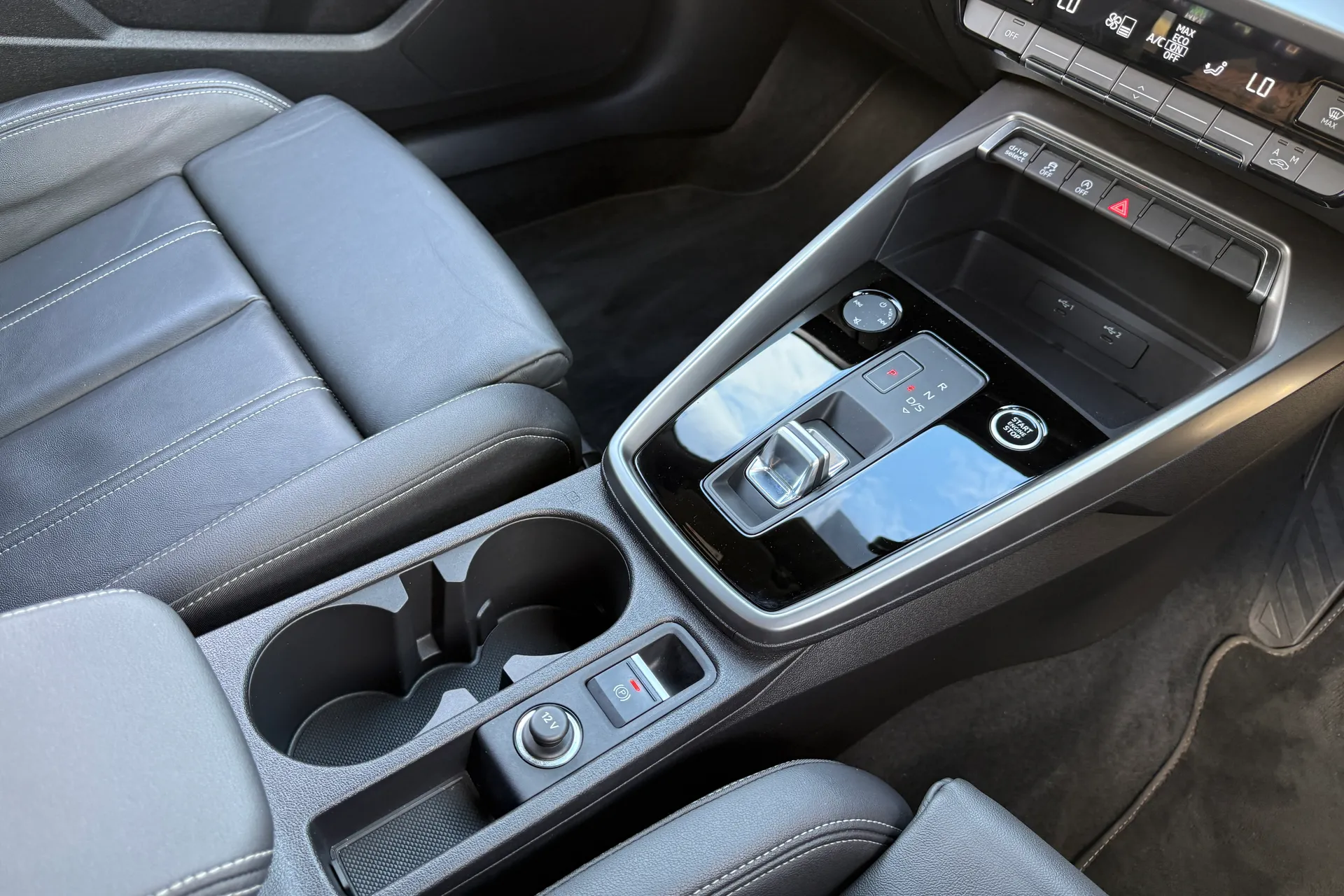 Audi A3 thumbnail image number 37