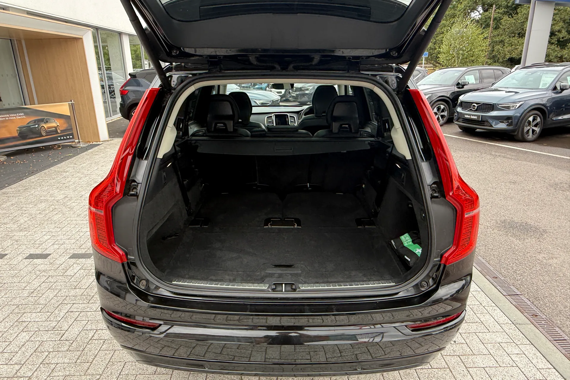 Volvo XC90 thumbnail image number 24